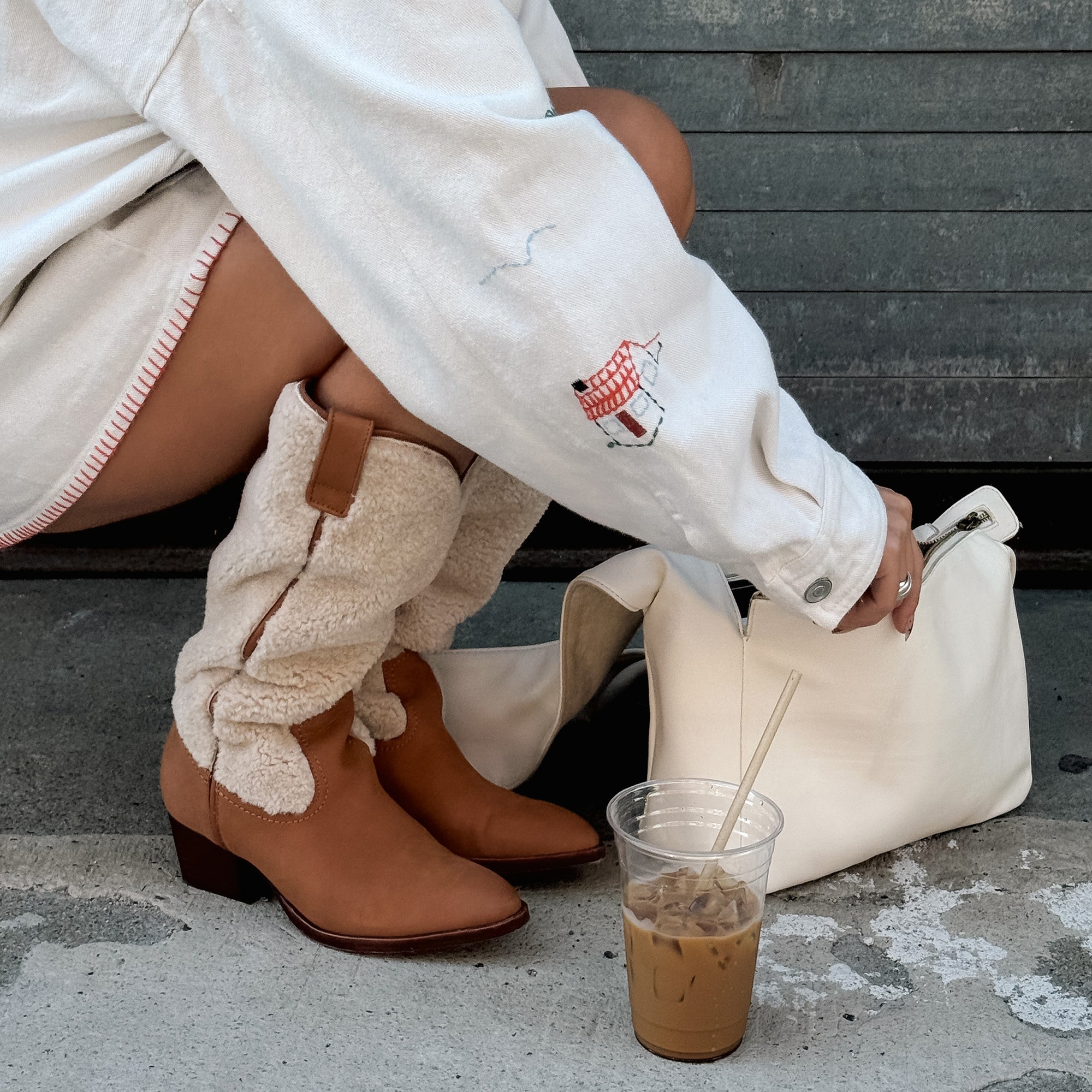 40lavina.s_Mykel_Plush_Camel_4-1.jpg