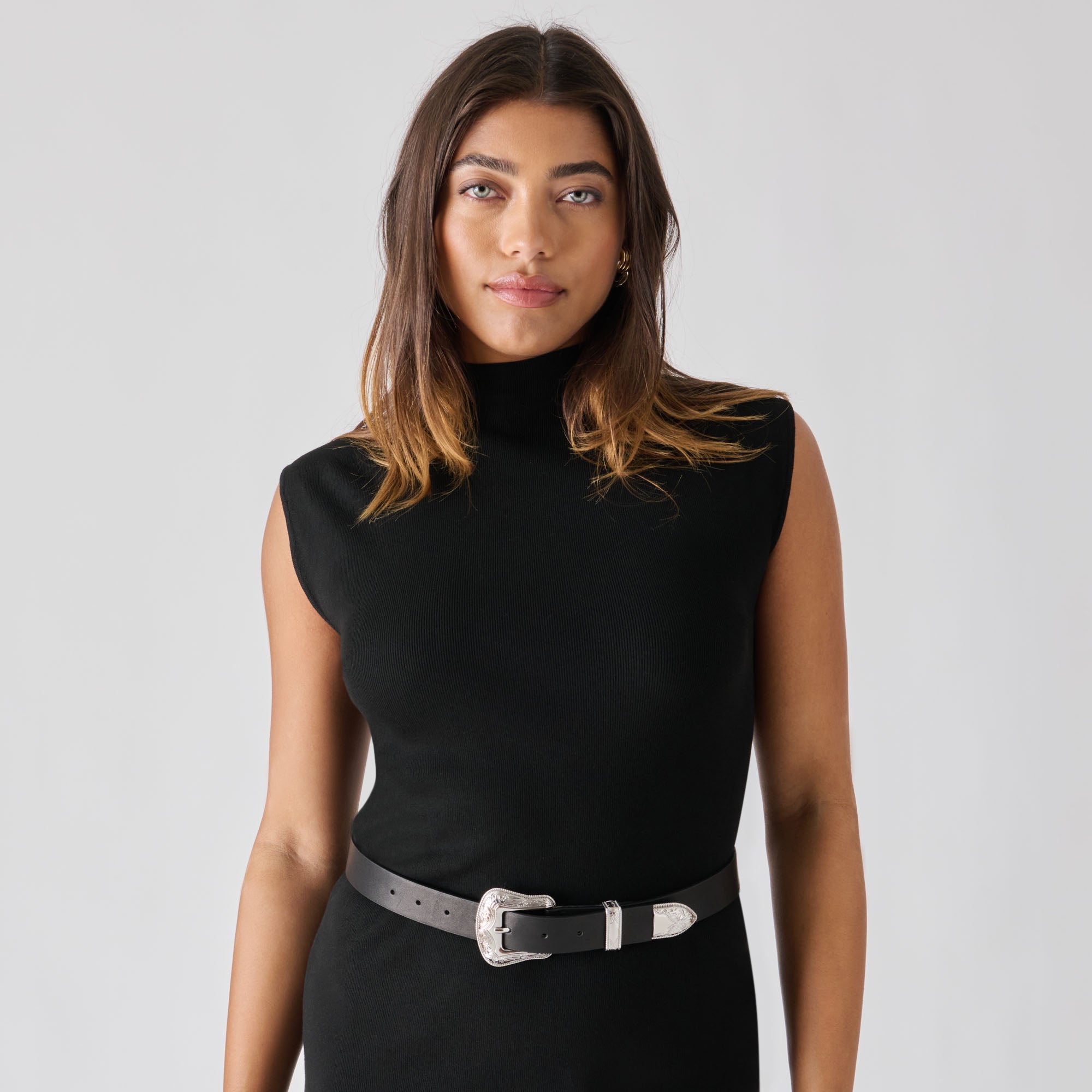 DOLCEVITA-BELTS_BLACK_VINTAGEWESTERNBUCKLEBELT_1-1.jpg