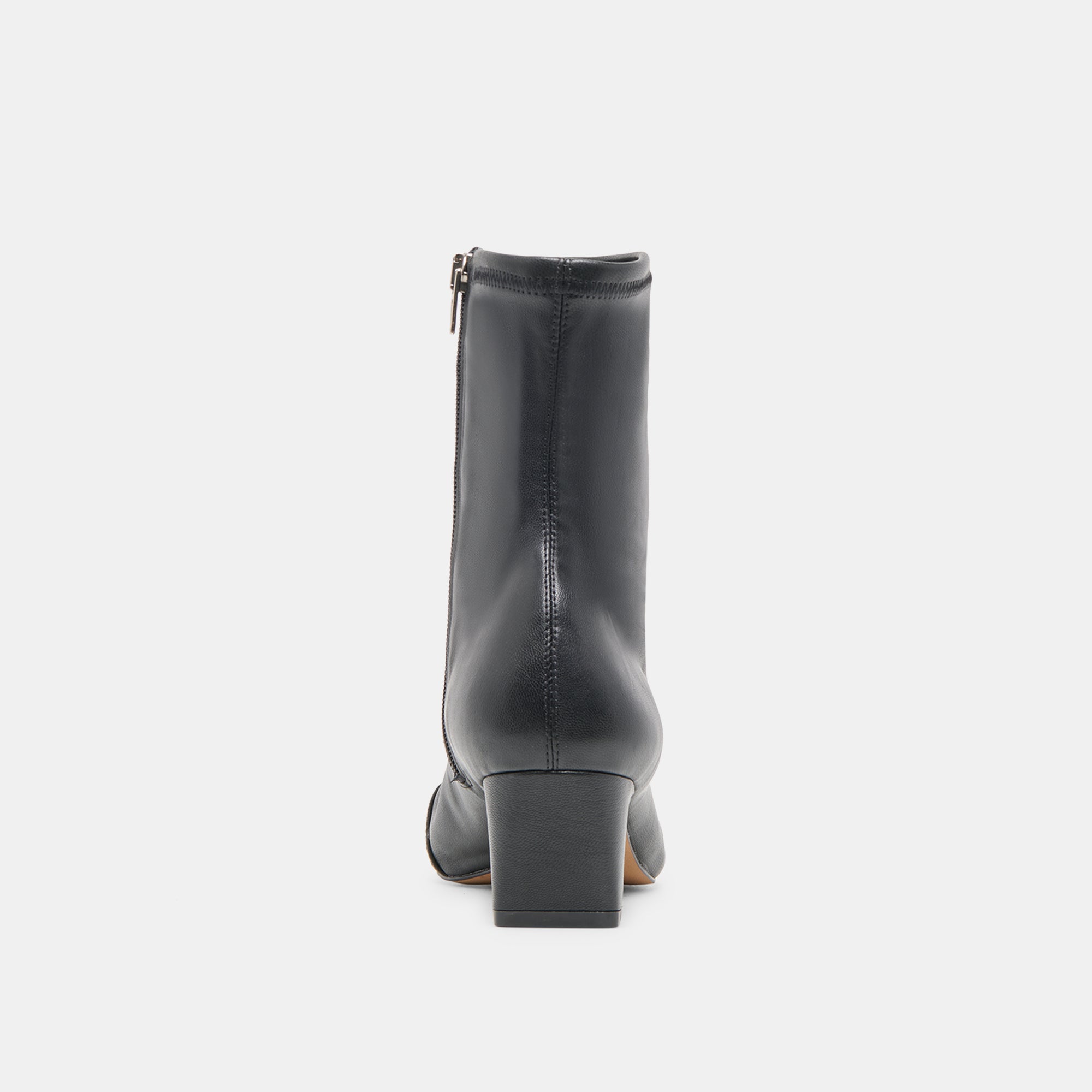 DOLCEVITA-BOOTS_ANIKASTUD_BLACKLEATHER-05.jpg