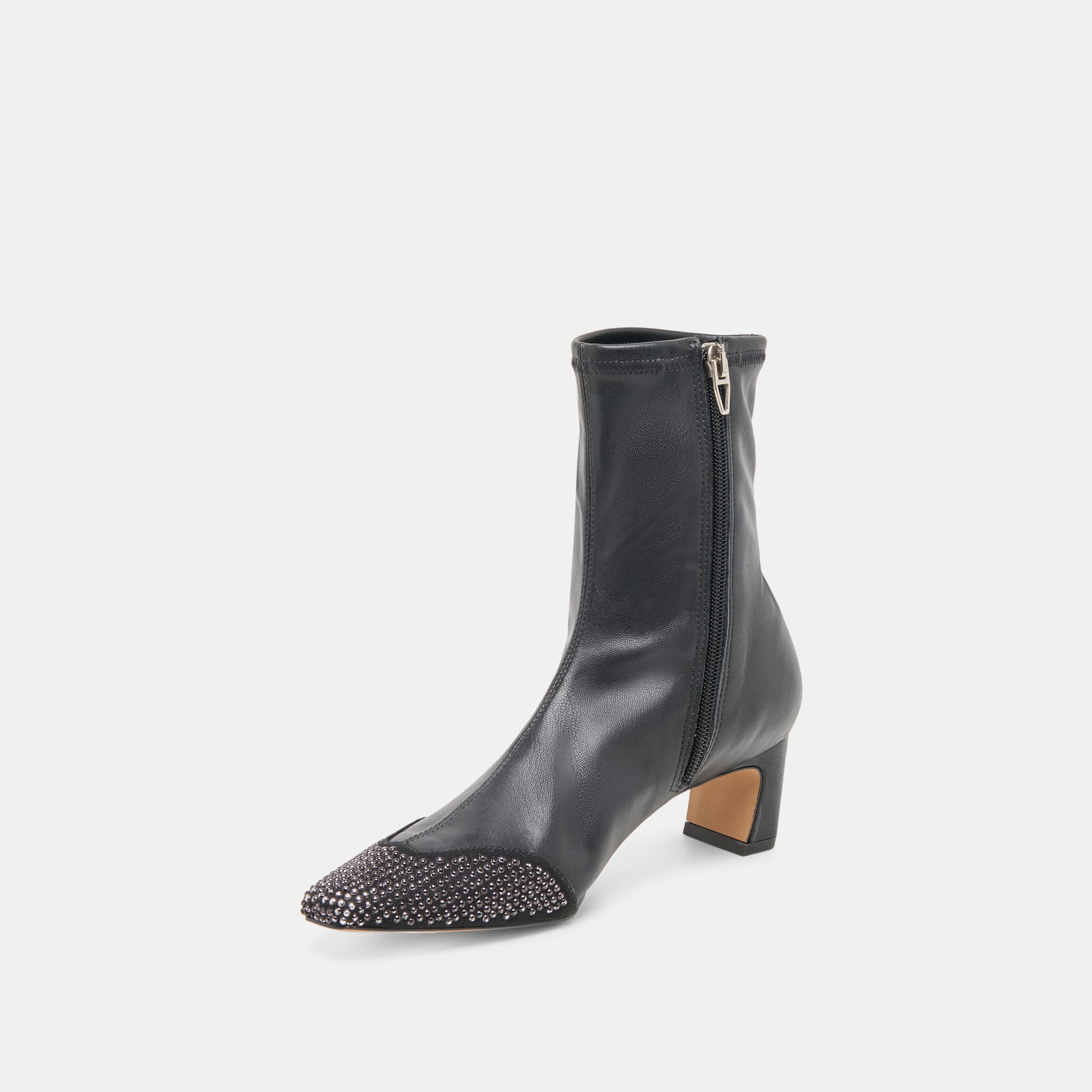 DOLCEVITA-BOOTS_ANIKASTUD_BLACKLEATHER-09_3269cfdb-92fd-44fc-a60f-db8efa120dca.jpg