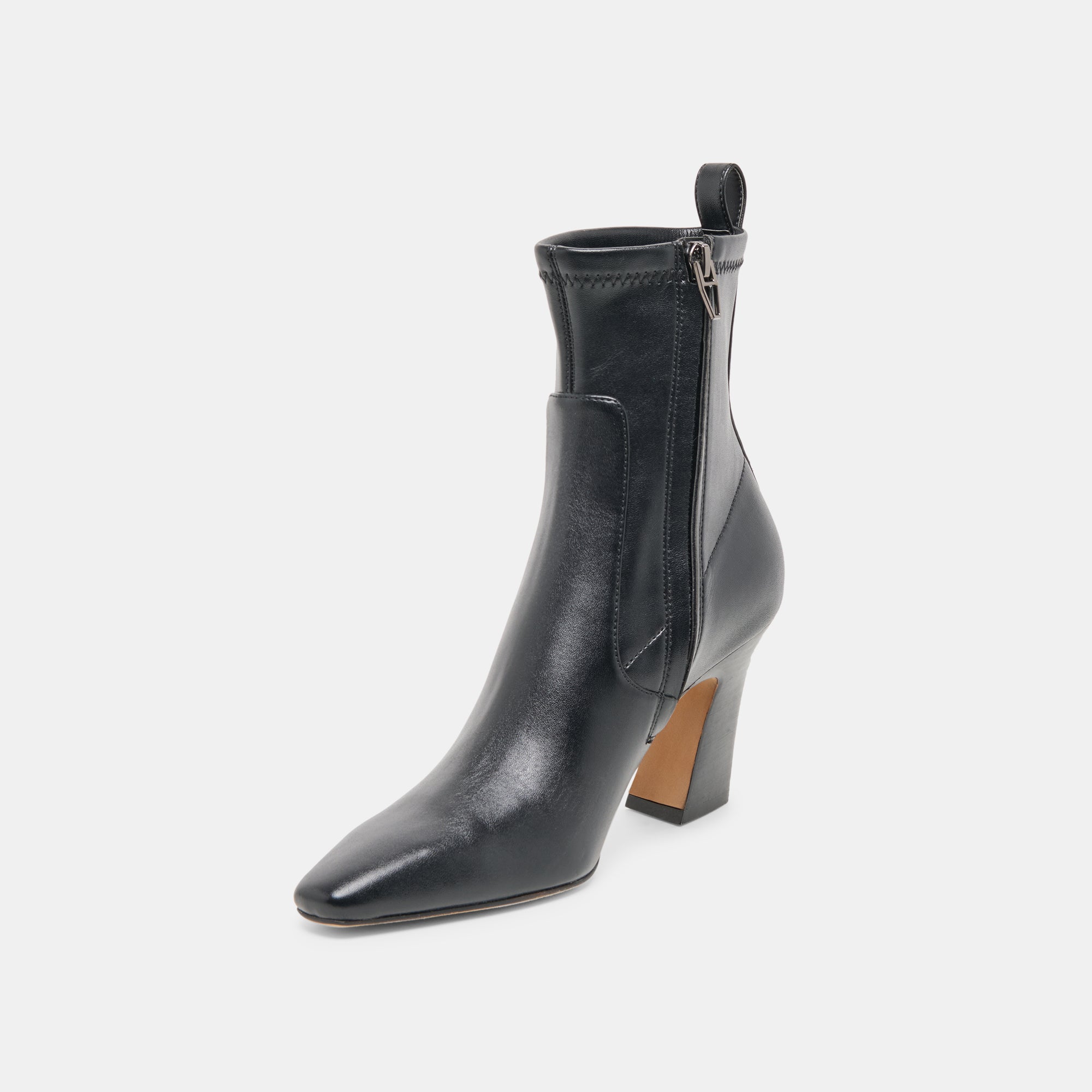 DOLCEVITA-BOOTS_LINZEY_BLACKSTELLA-09.jpg