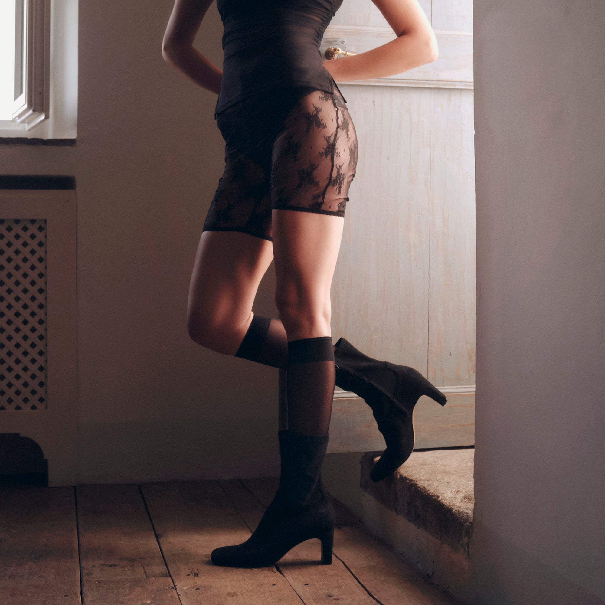 DOLCEVITA-BOOTS_ROAN_ONYX_STELLA_SUEDE_1-1.jpg