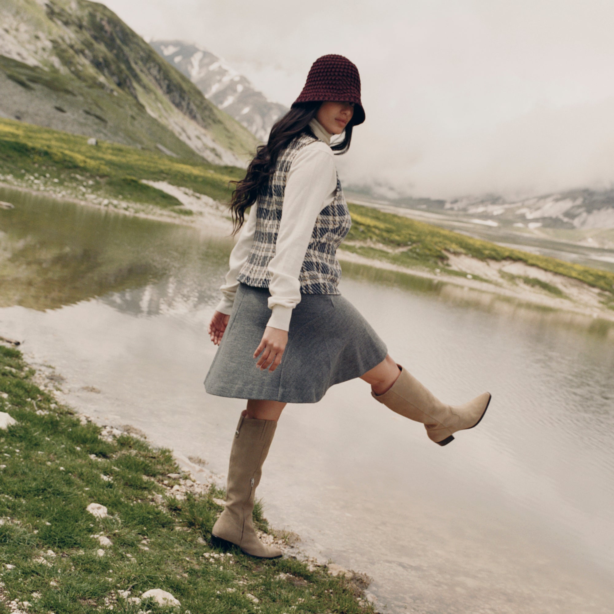 DOLCEVITA-BOOTS_VIRONA_H2O_DK_TAUPE_SUEDE_H2O_1-1.jpg