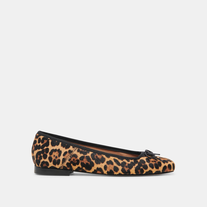 DOLCEVITA-FLATS_ANISA_DKLEOPARDCALFHAIR-02.jpg