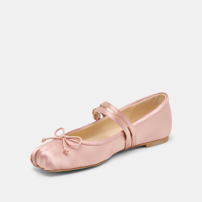 DOLCEVITA-FLATS_GIBSEN_BLUSHSATIN-08-1.jpg