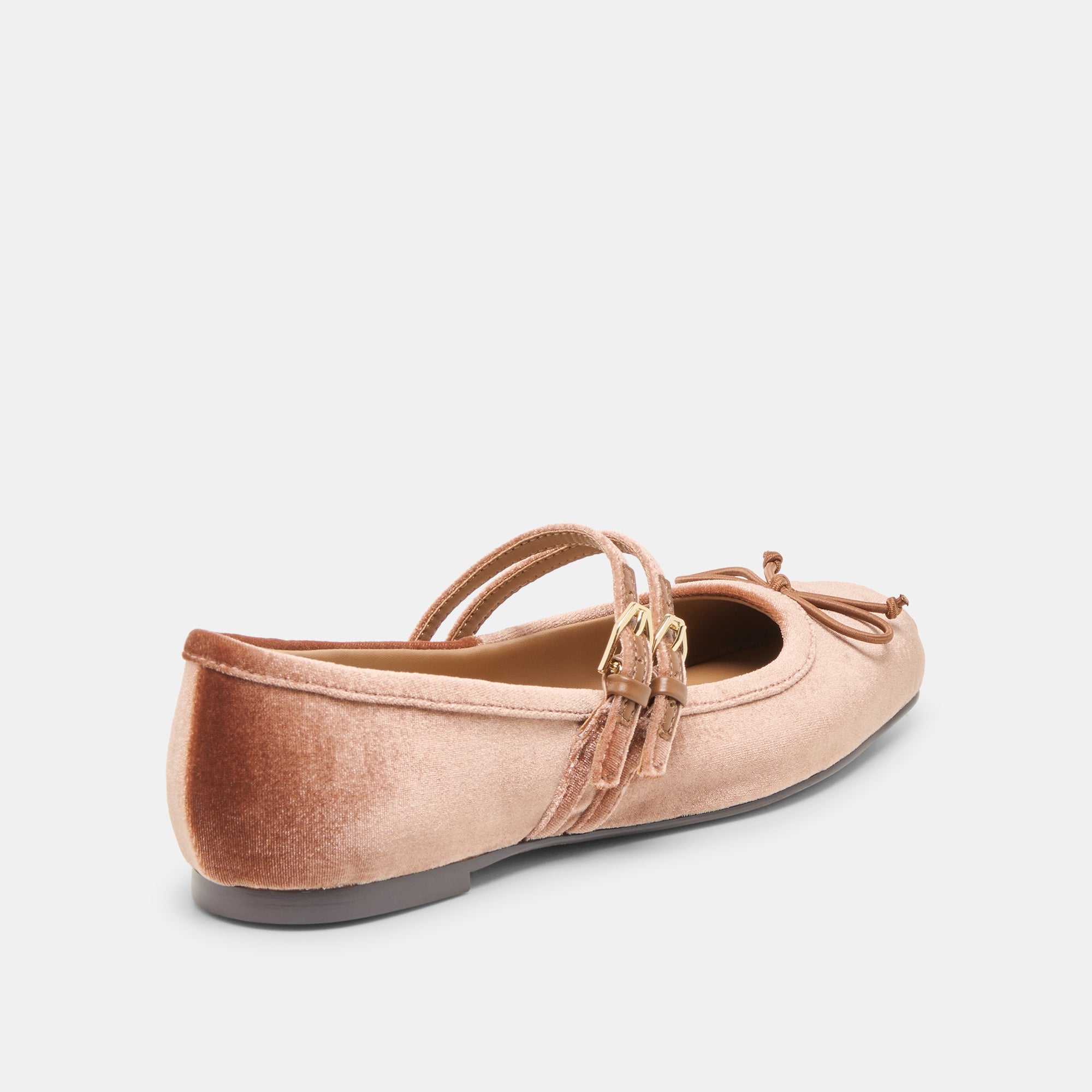 DOLCEVITA-FLATS_GIBSEN_DKROSEVELVET-03.jpg