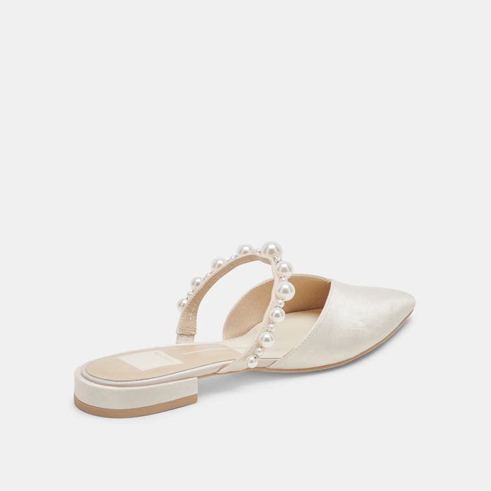 DOLCEVITA-FLATS_KANIKAPEARLLOW_VANILLAPEARLS-03.jpg