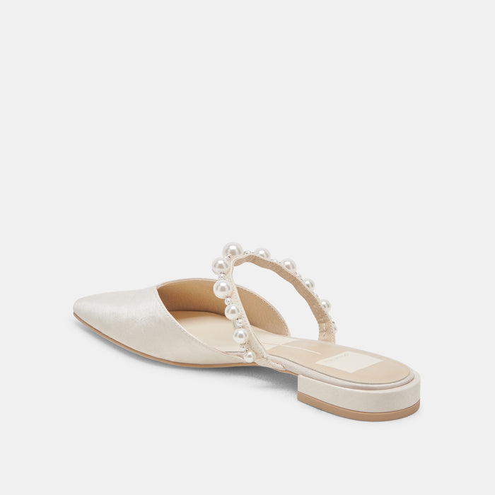 DOLCEVITA-FLATS_KANIKAPEARLLOW_VANILLAPEARLS-08.jpg