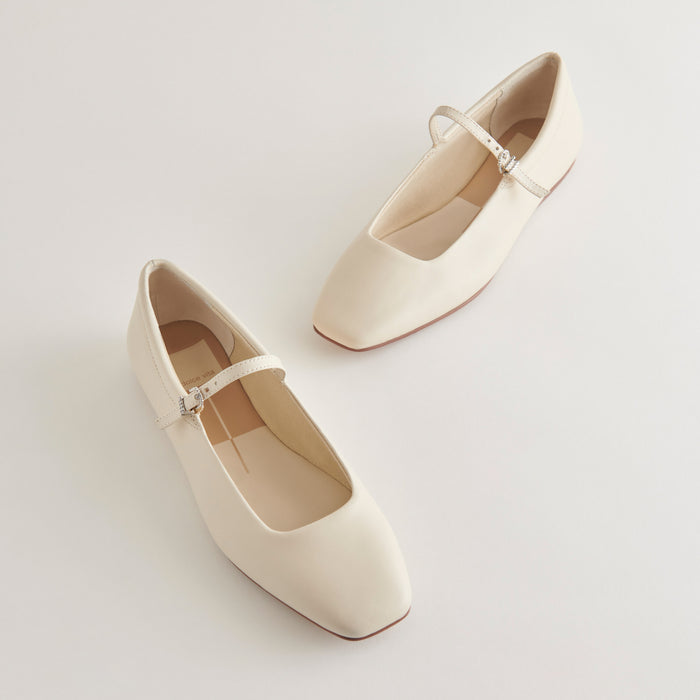 DOLCEVITA-FLATS_REYES_IVORYLEATHER_3-1.jpg