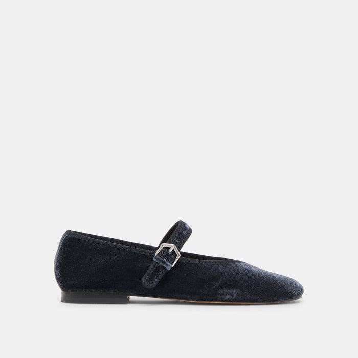 DOLCEVITA-FLATS_ROSLYN_DUSTYBLUEVELVET-02.jpg