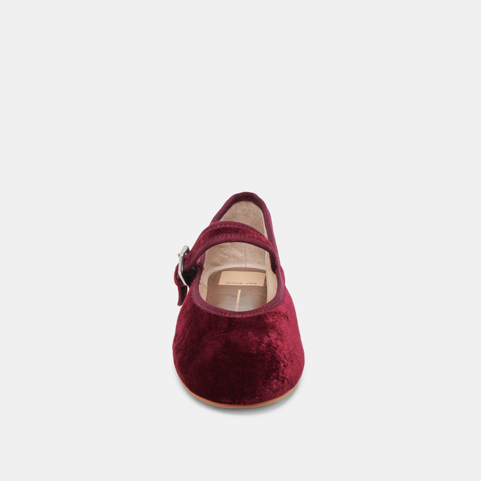 DOLCEVITA-FLATS_ROSLYN_WINE-VELVET-04.jpg