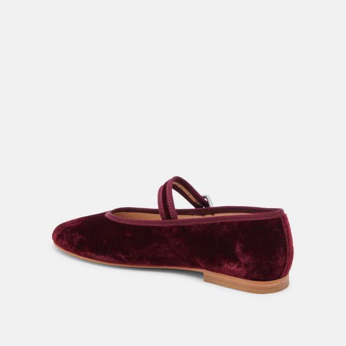 DOLCEVITA-FLATS_ROSLYN_WINE-VELVET-09.jpg