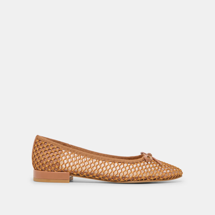 DOLCEVITA-FLATS_ULICIA_CORALWOVENMESH-02.jpg