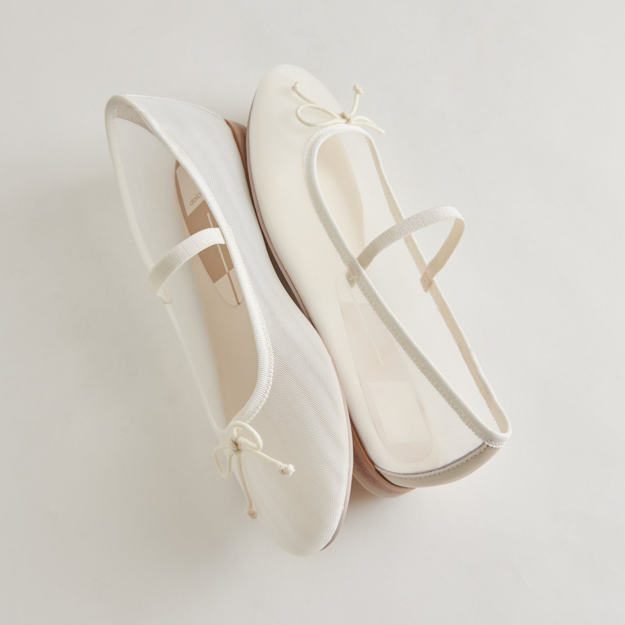 DOLCEVITA-FLAT_CADEL_IVORY_MESH_DETAILS_01.jpg