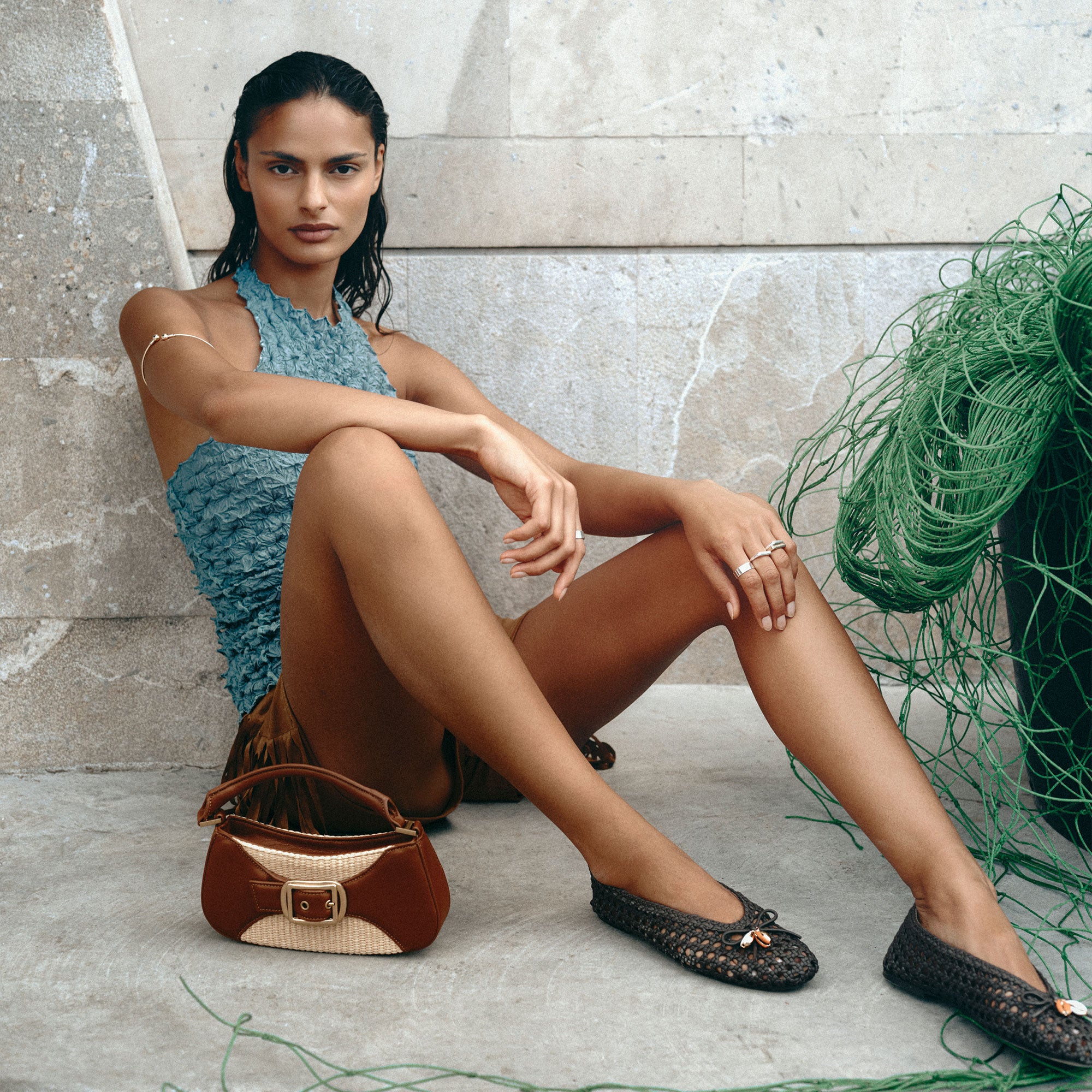 DOLCEVITA-FLAT_CASON_DK-BROWN-WOVEN-LEATHER_DOLCEVITA-HANDBAG_NUALA-R_SADDLE_02-1.jpg