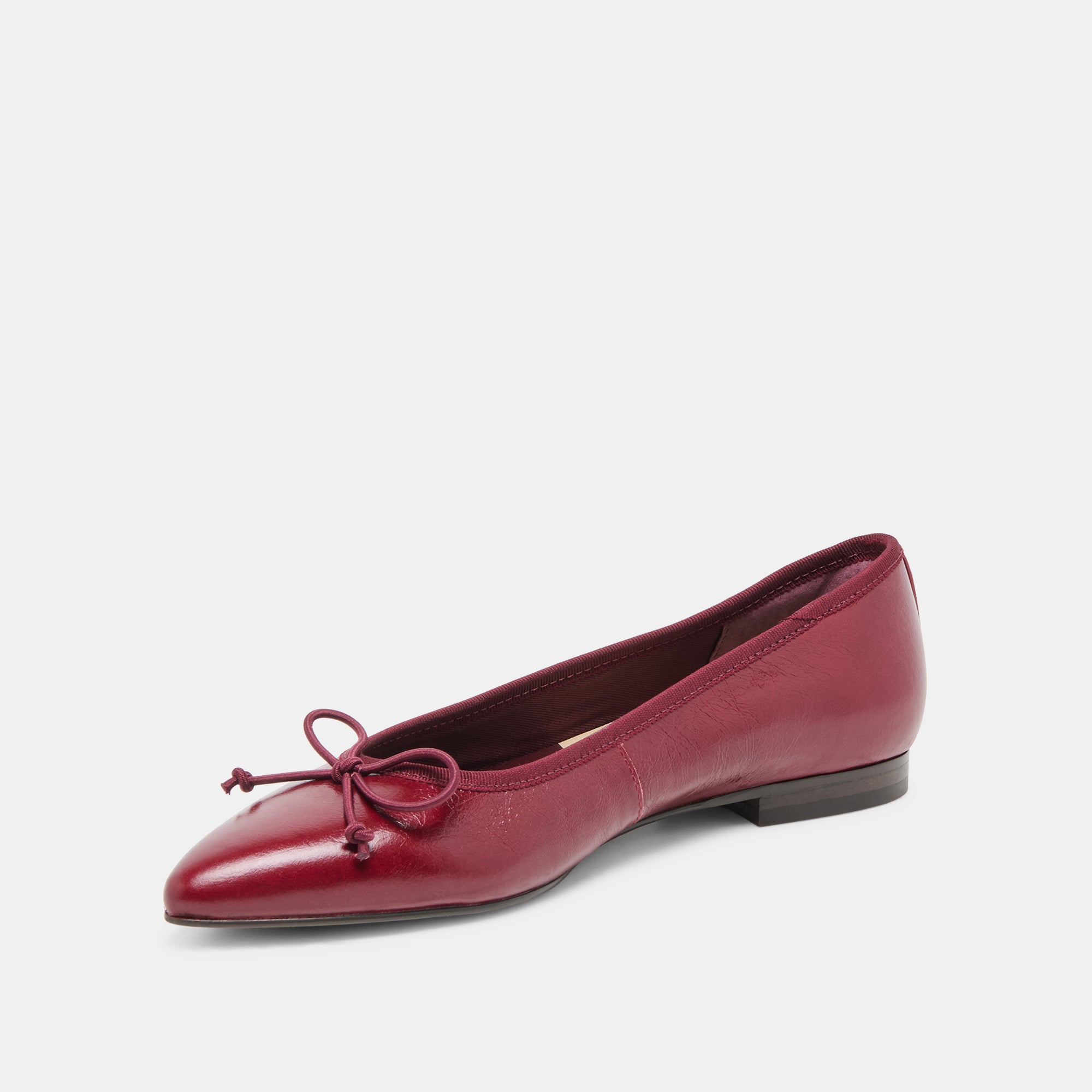 DOLCEVITA-FLAT_CELIO_GARNETLEATHER-08.jpg