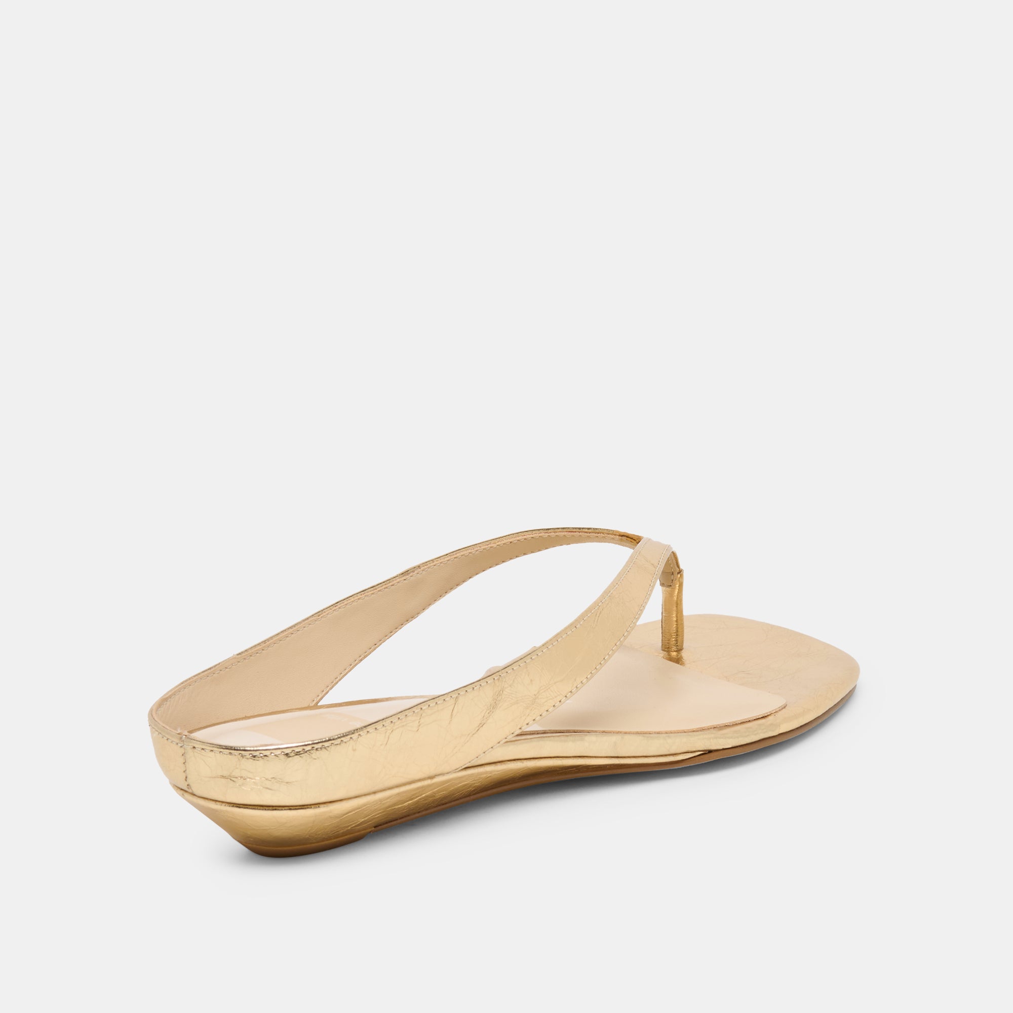 DOLCEVITA-FLAT_GIZEL_GOLDCRINKLEPATENT-03.jpg