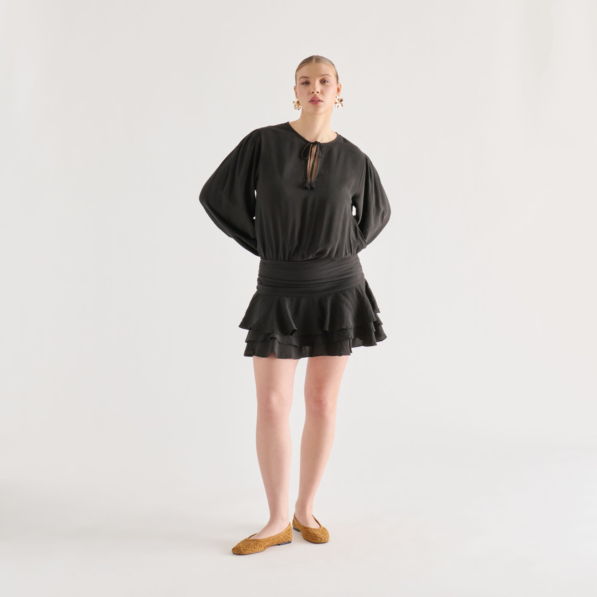 DOLCEVITA-FLAT_KOY_TANSUEDE_01.jpg