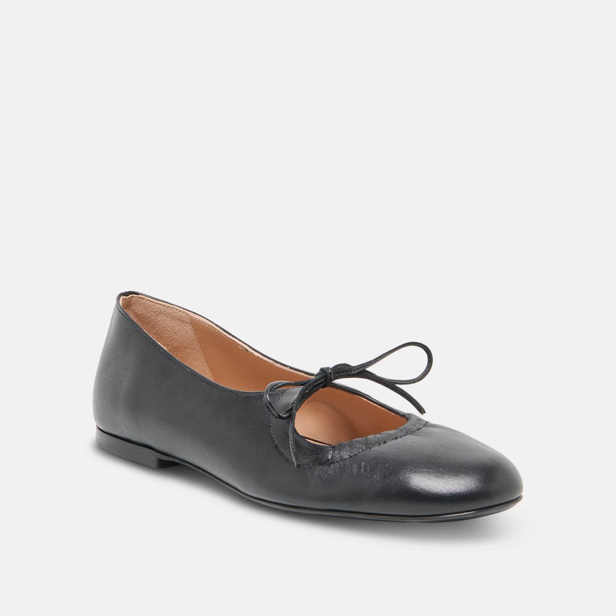 DOLCEVITA-FLAT_PAZEY_BLACKLEATHER-01-1.jpg