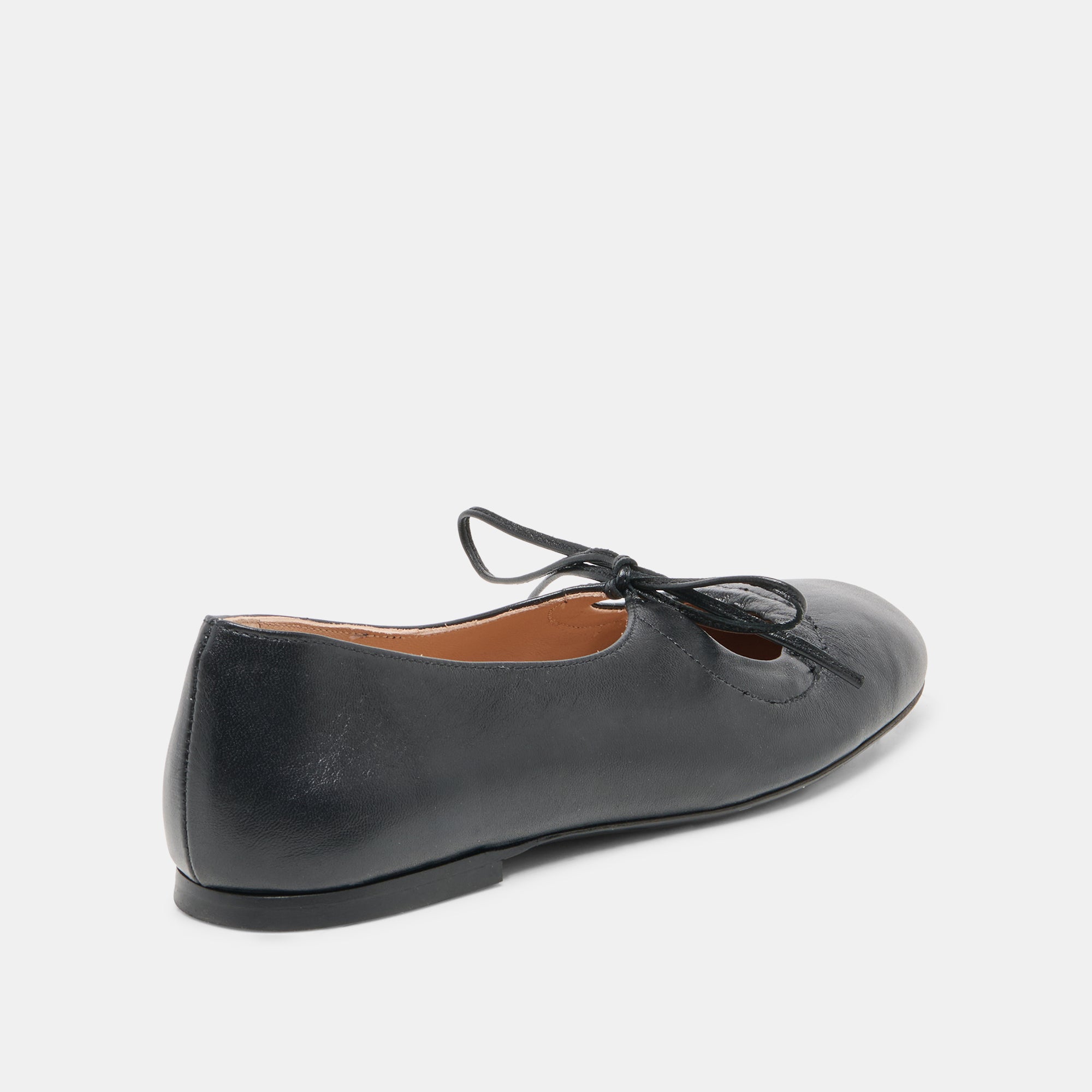 DOLCEVITA-FLAT_PAZEY_BLACKLEATHER-03-1.jpg