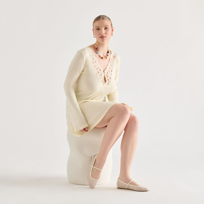 DOLCEVITA-FLAT_REYES_WHITEWOVENRAFFIA_01-1.jpg