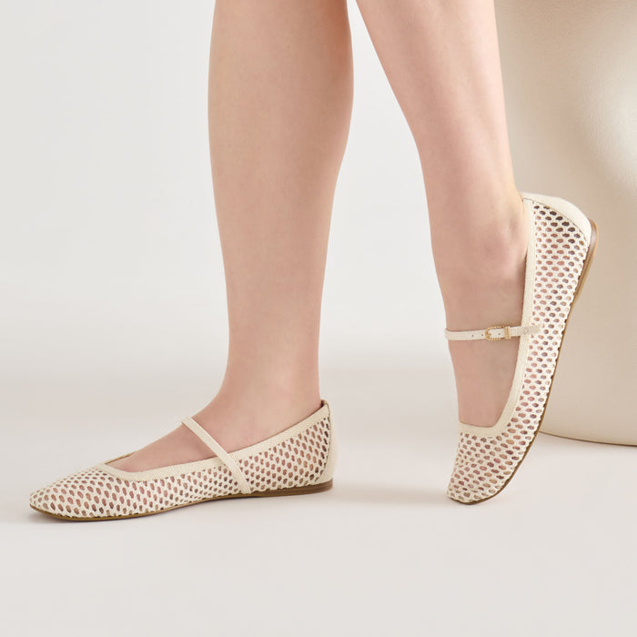 DOLCEVITA-FLAT_REYES_WHITEWOVENRAFFIA_03-1.jpg