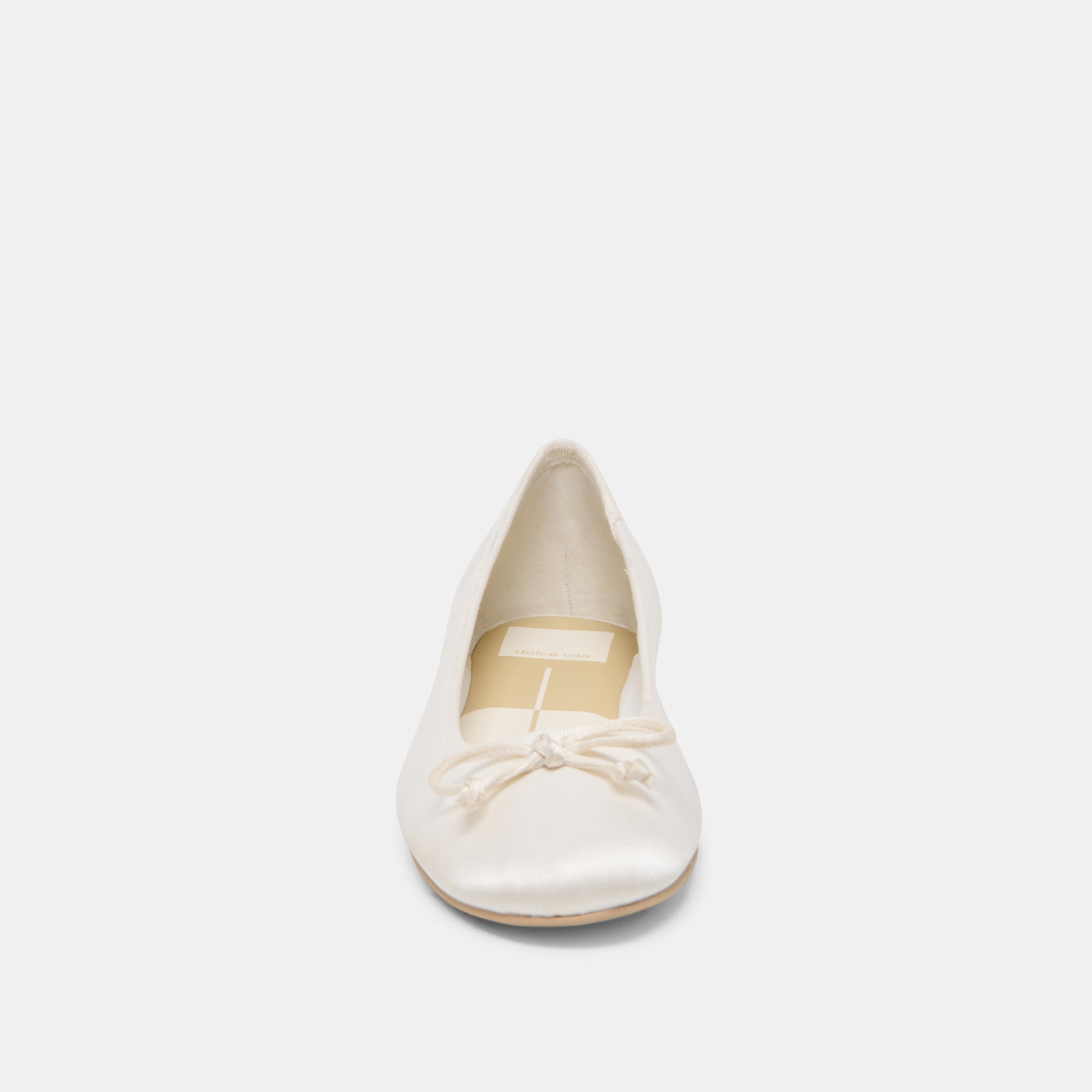 DOLCEVITA-FLAT_RITLA_WHITESATIN-04.jpg