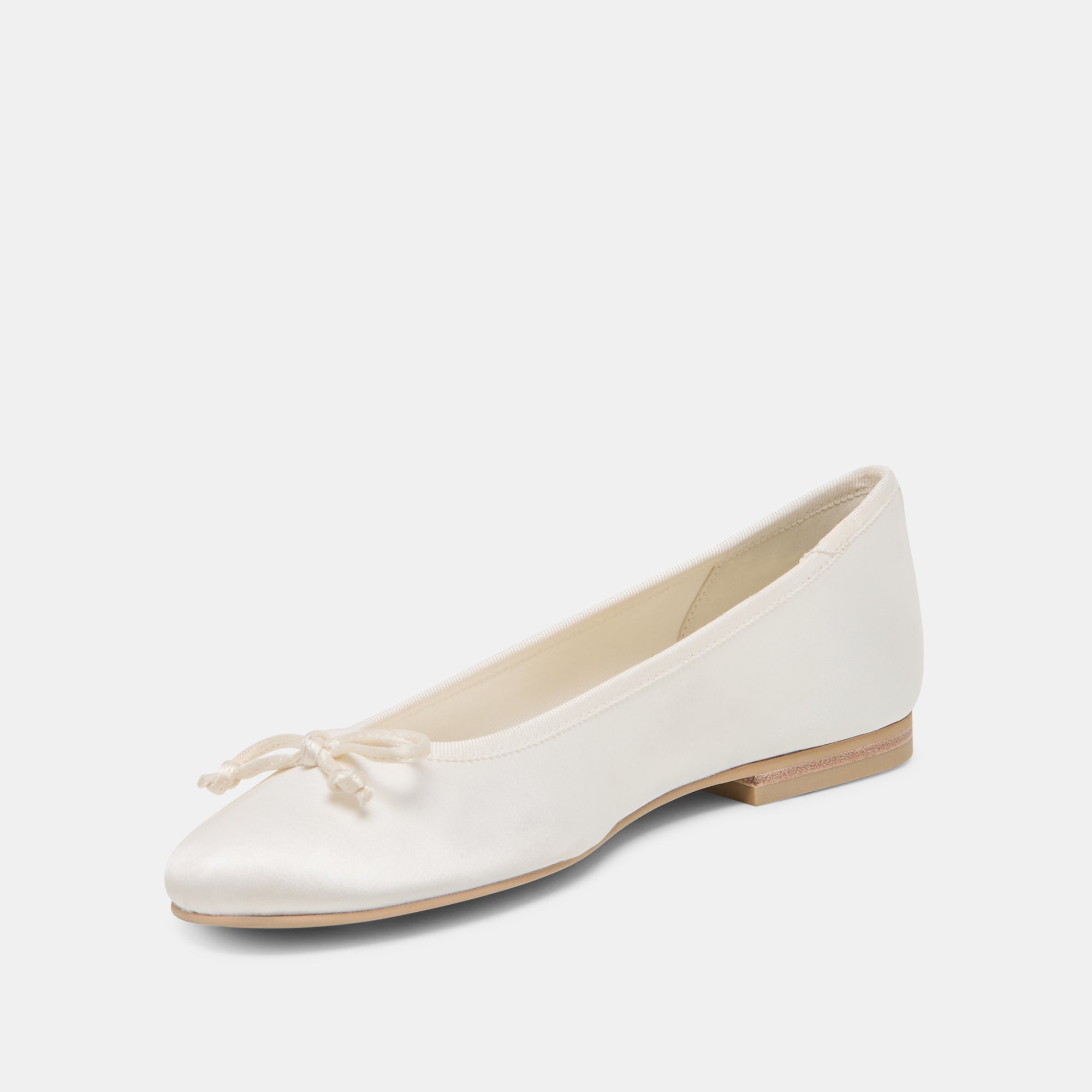DOLCEVITA-FLAT_RITLA_WHITESATIN-08.jpg