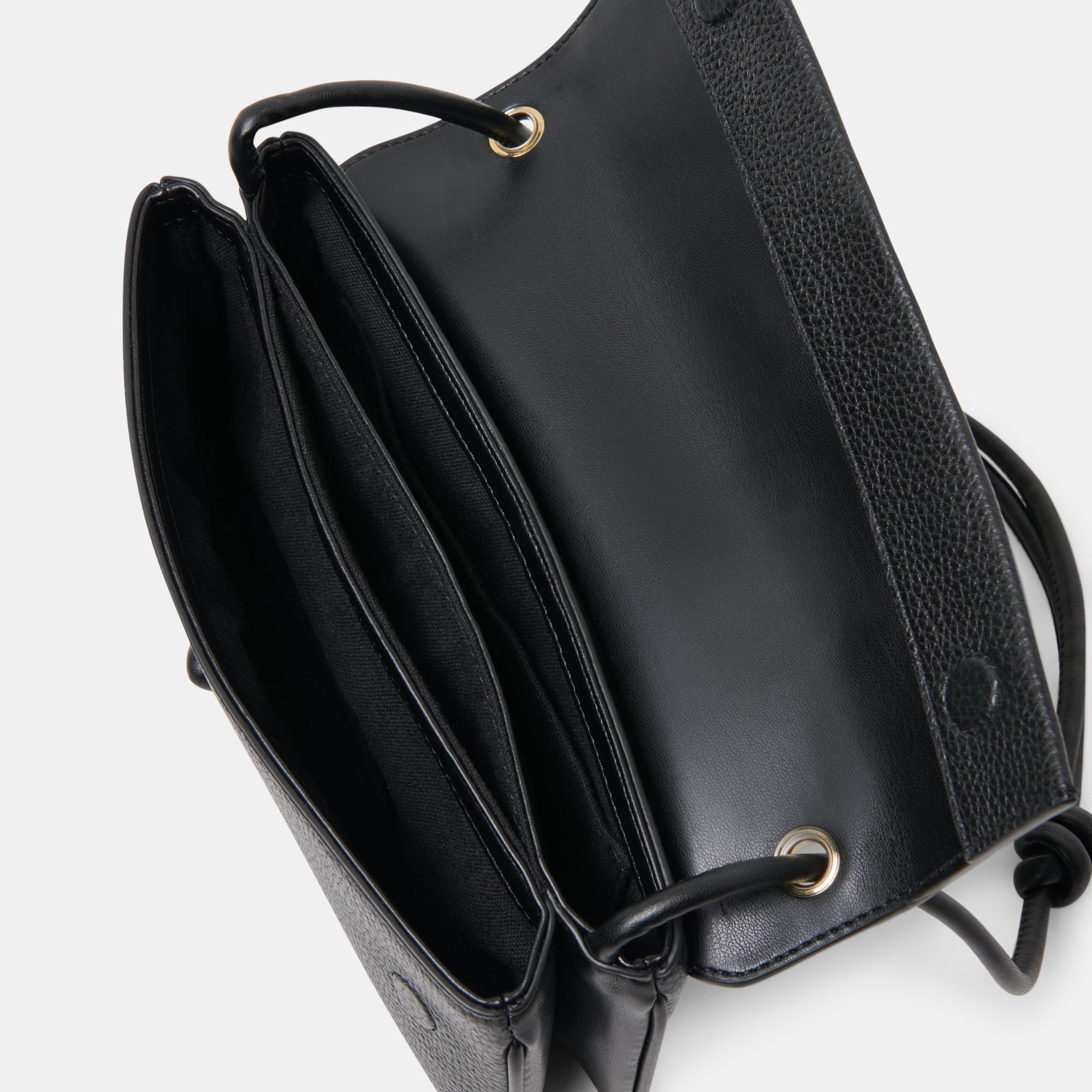DOLCEVITA-HANDBAGS_ALICE_BLACK_DETAILS_3-1.jpg
