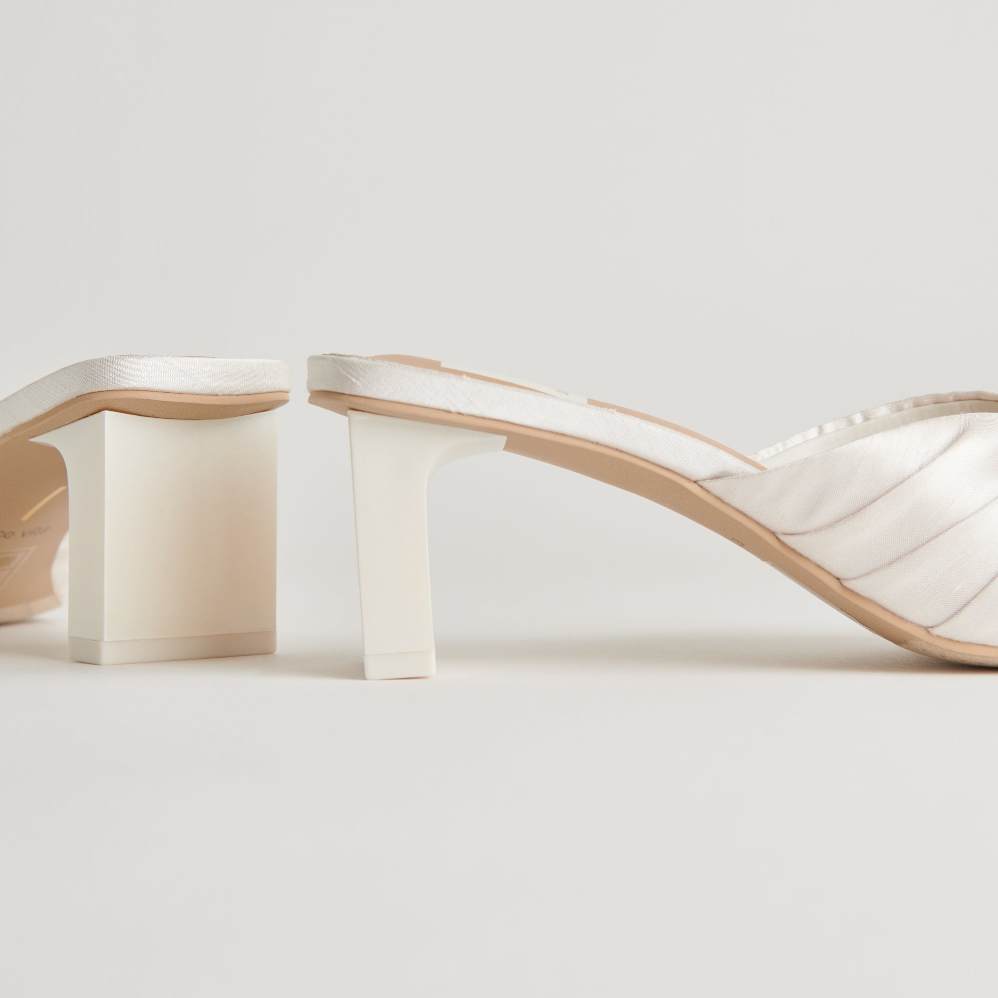 DOLCEVITA-HEELS_CARLAN_OFFWHITESILK_DETAILS-01.jpg