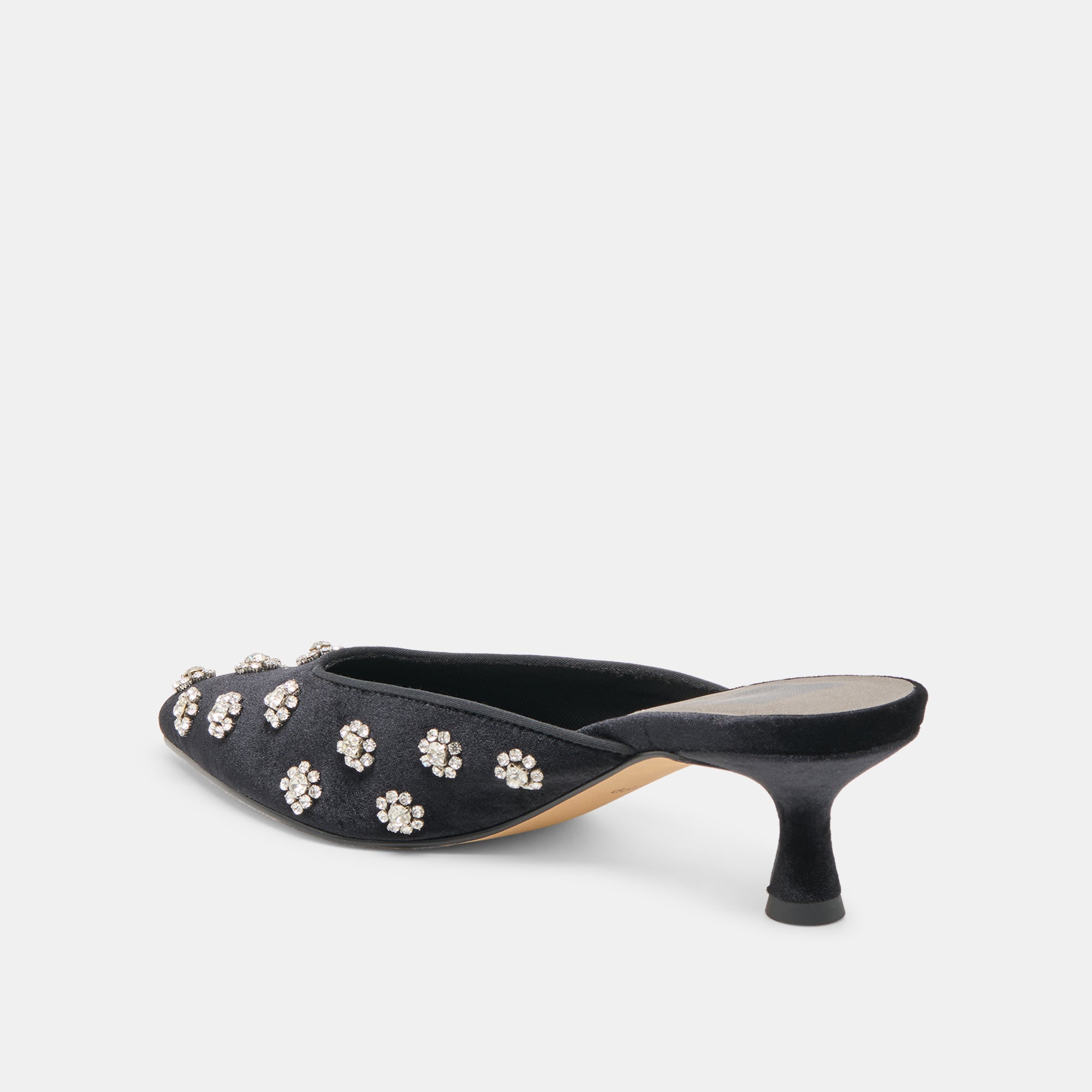DOLCEVITA-HEELS_CLARA_NEROVELVET-08.jpg