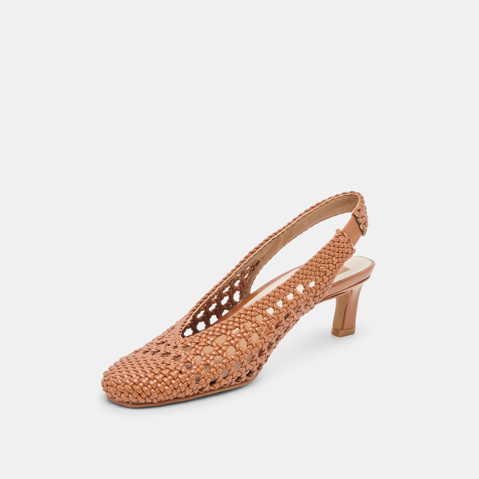 DOLCEVITA-HEELS_FAWNE_SADDLEWOVENSTELLA-09.jpg