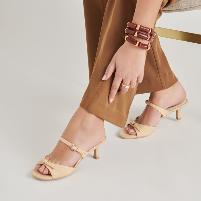 DOLCEVITA-HEELS_LORALI_LTNATURALWOVENRAFFIA-ONFOOT_02.jpg