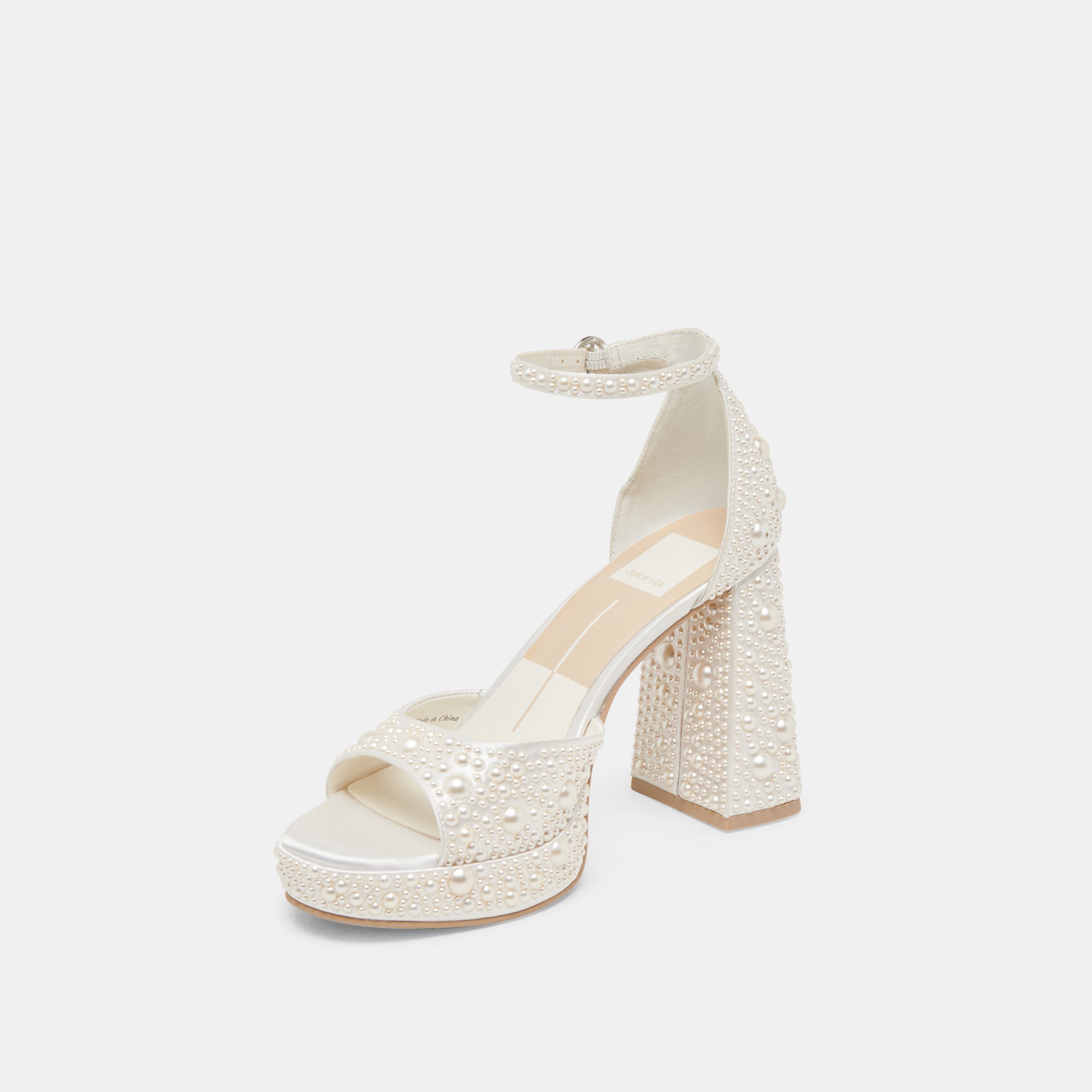 DOLCEVITA-HEELS_PANDROPEARL_TRUEWHITESATIN-08-1.jpg