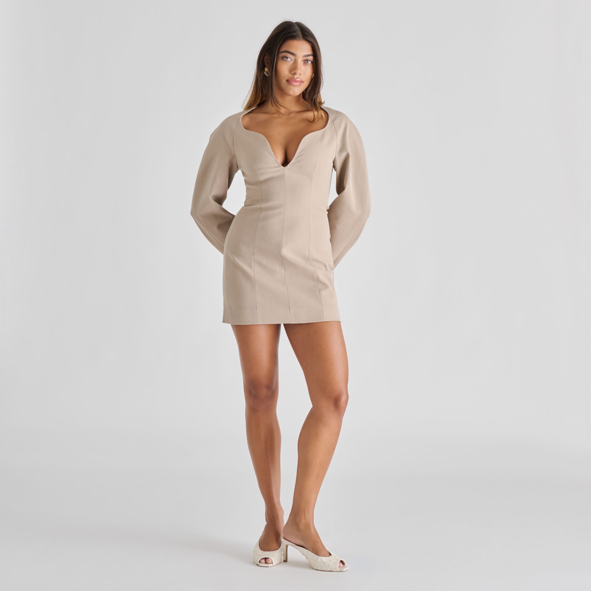DOLCEVITA-HEELS_SAMARYCONFETTI_OFFWHITESATIN_02.jpg