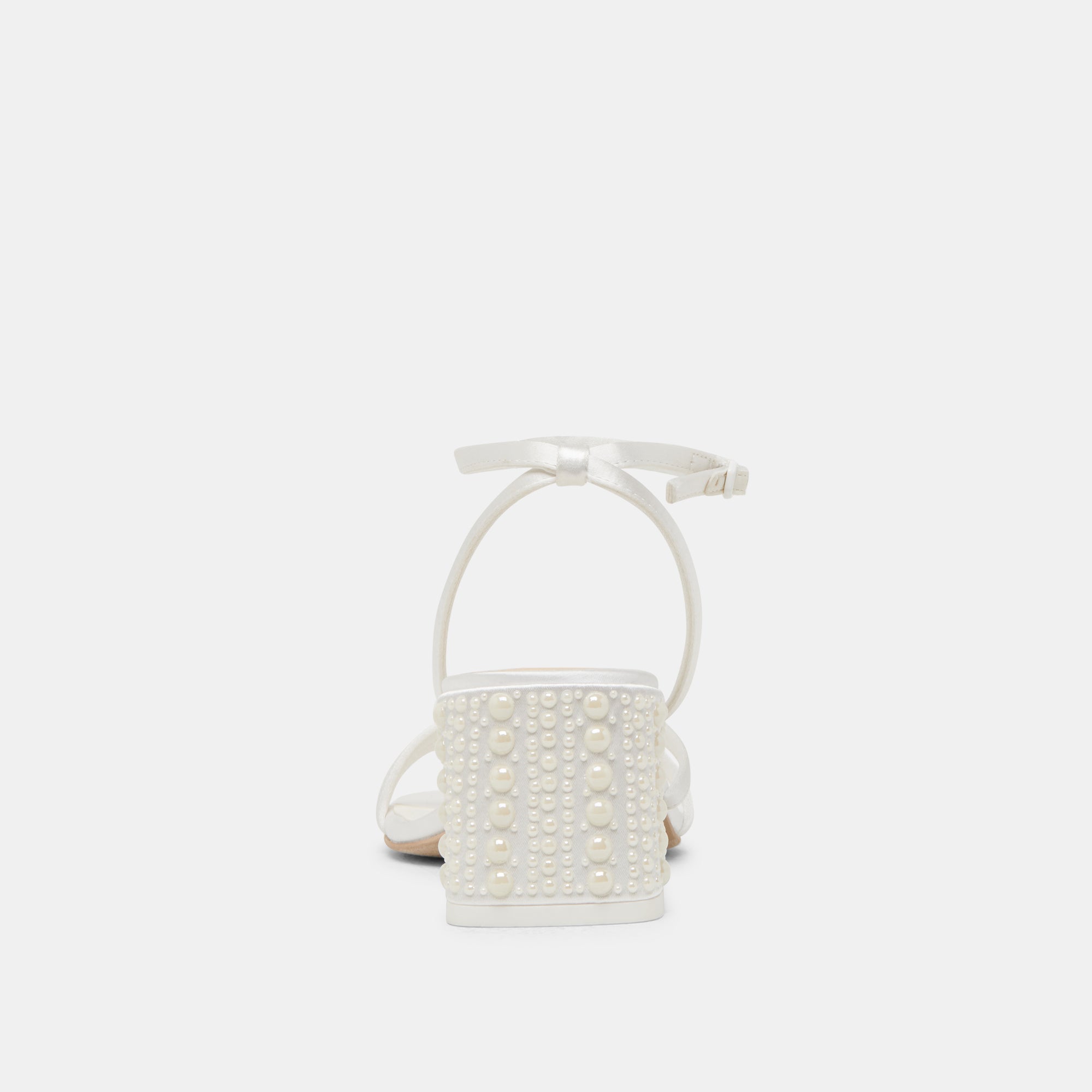 DOLCEVITA-HEELS_YSABELPEARL_TRUEWHITESATIN-05-1.jpg