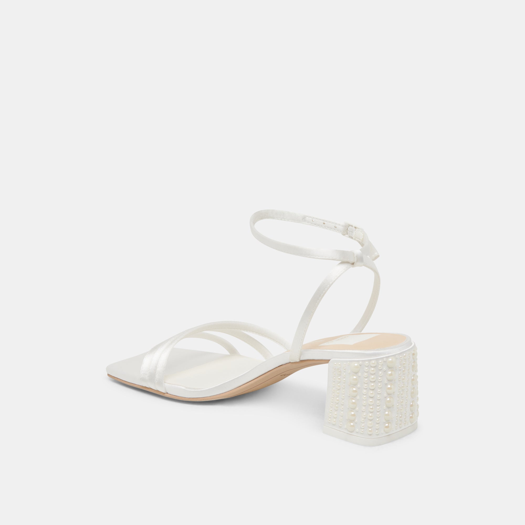 DOLCEVITA-HEELS_YSABELPEARL_TRUEWHITESATIN-09-1.jpg