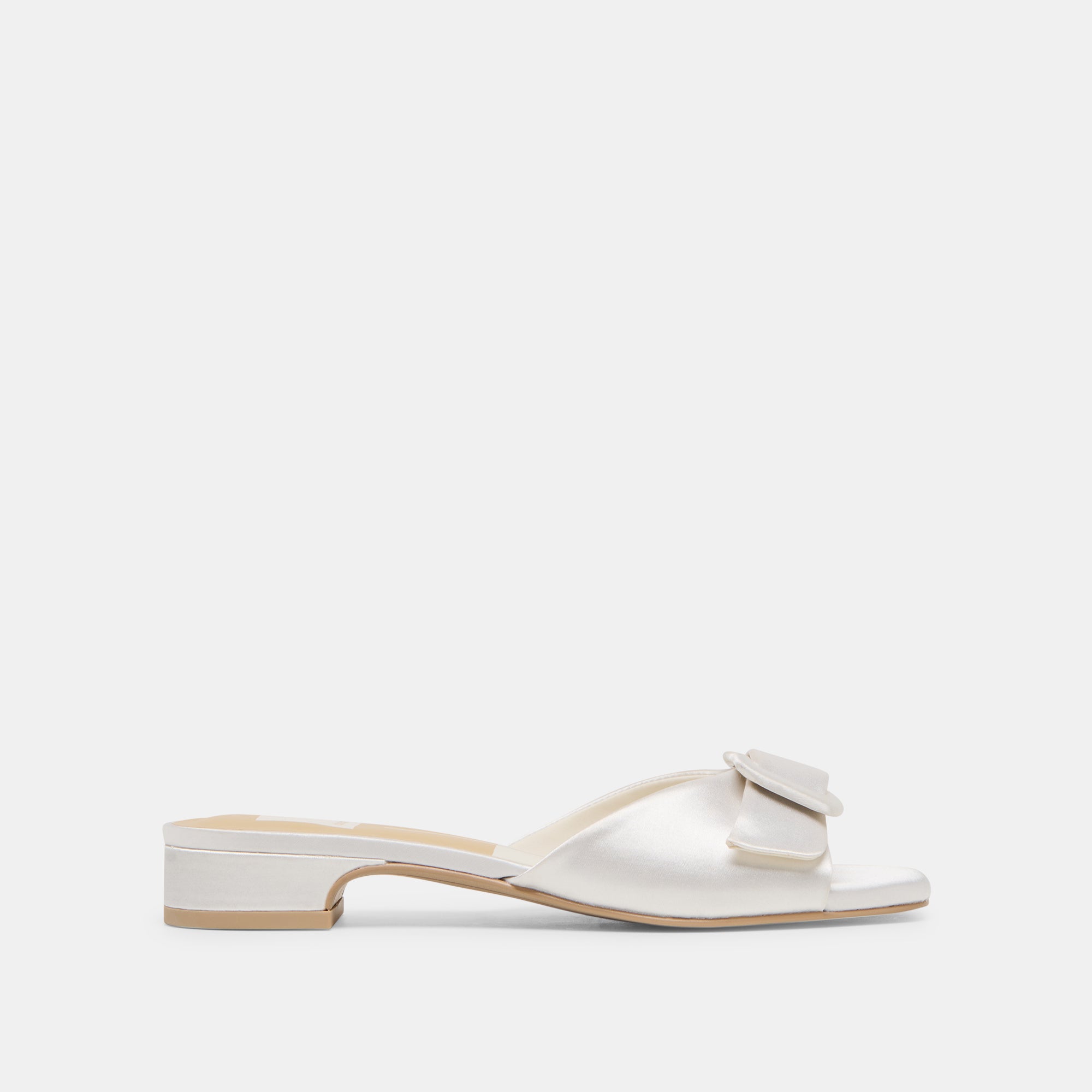 DOLCEVITA-HEEL_EDINA_TRUEWHITESATIN-02-1.jpg