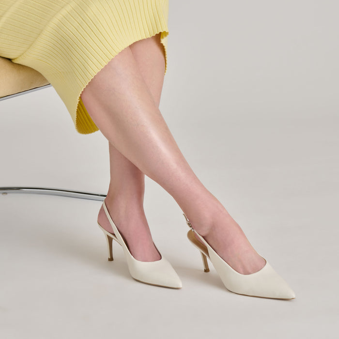 DOLCEVITA-HEEL_ELASI_WHITELEATHER-ONFOOT_02.jpg