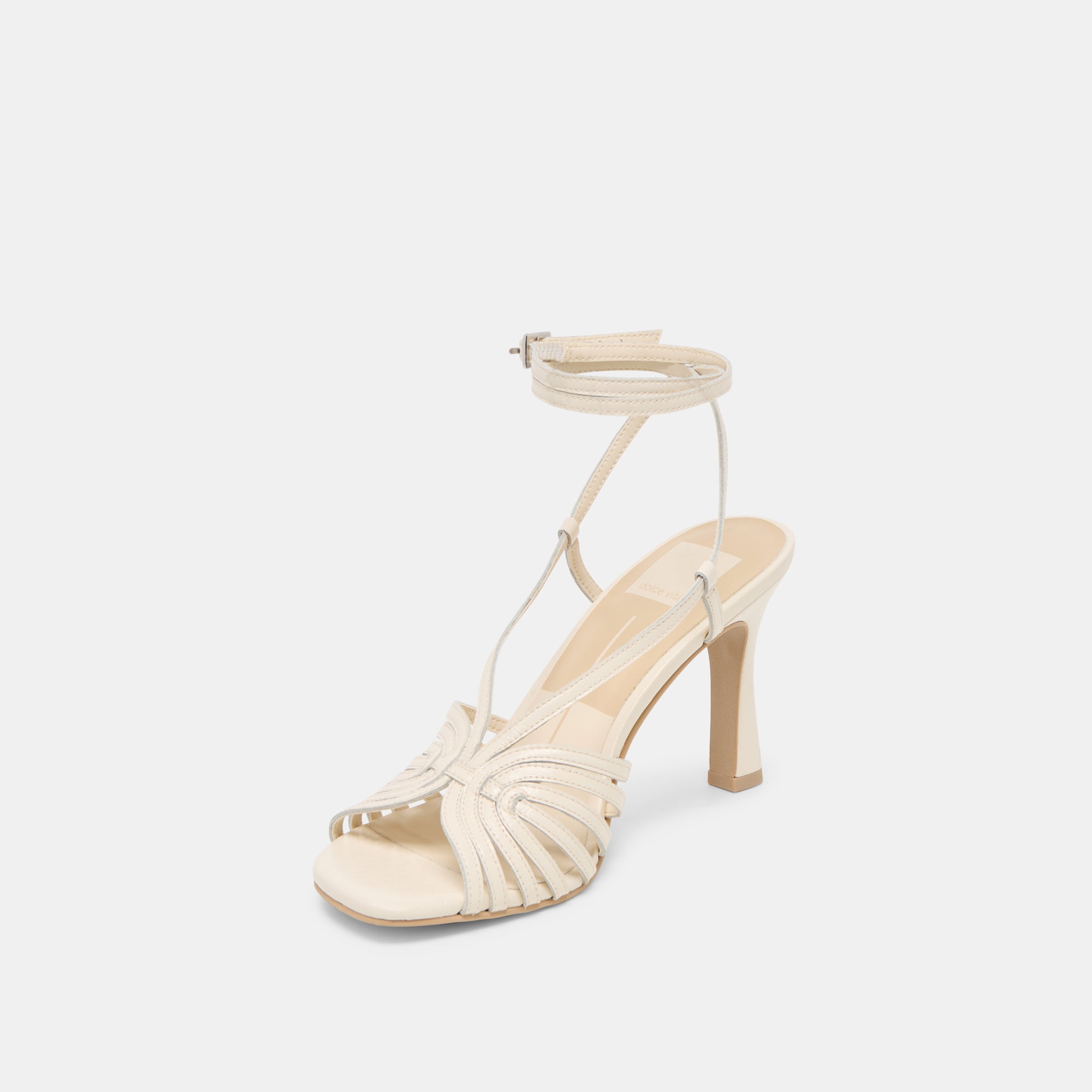 DOLCEVITA-HEEL_NIVANA_OFFWHITECRINKLEPATENT-09.jpg