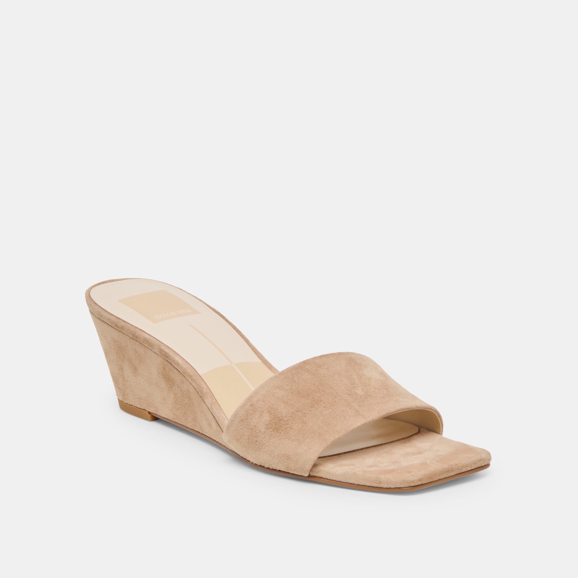 DOLCEVITA-HEEL_QAILY_CAMELSUEDE-01.jpg