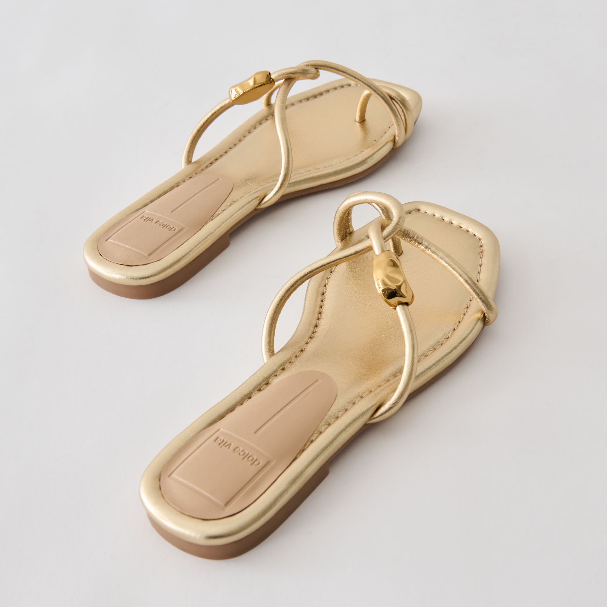 DOLCEVITA-SANDAL_LOUIZ_GOLDSTELLA_DETAILS_3.jpg