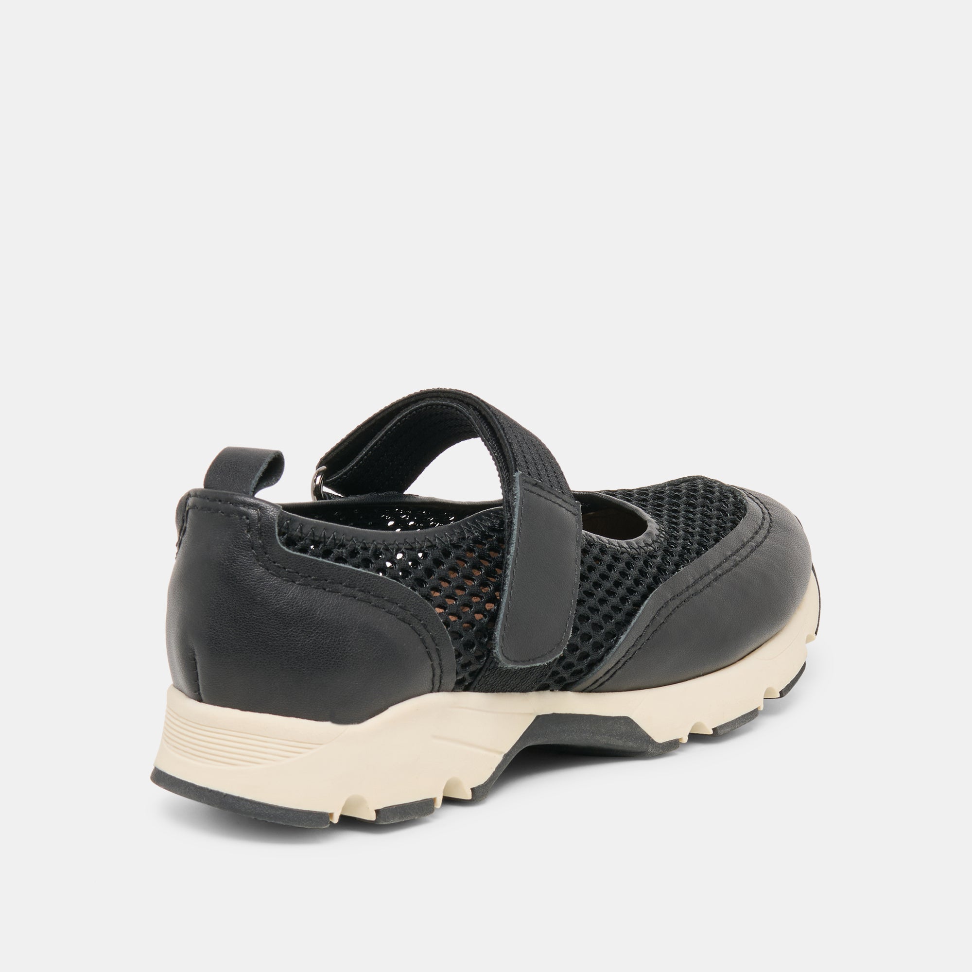 DOLCEVITA-SEAKER_SELINE_BLACKMESHLEATHER-03-1.jpg