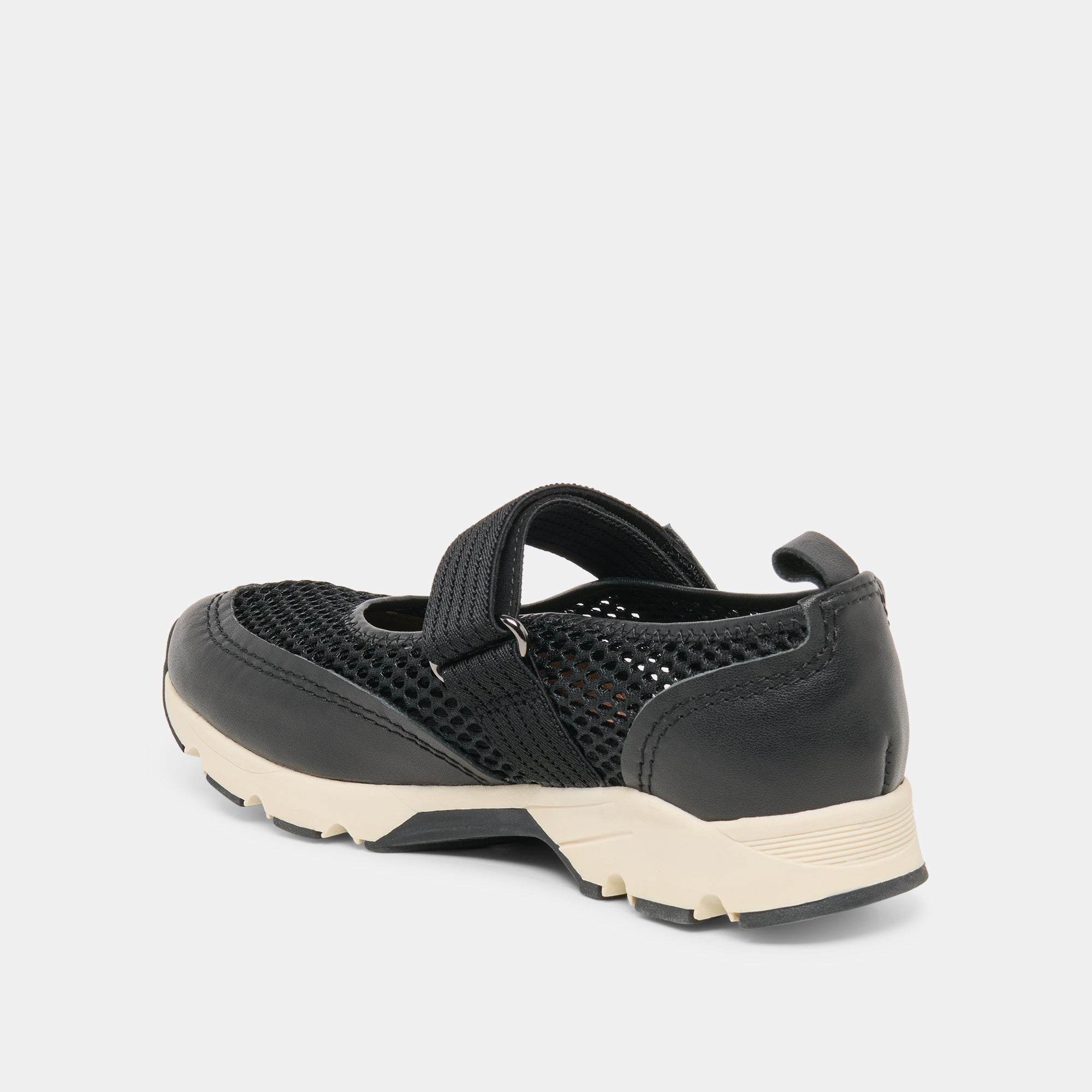 DOLCEVITA-SEAKER_SELINE_BLACKMESHLEATHER-09-1.jpg