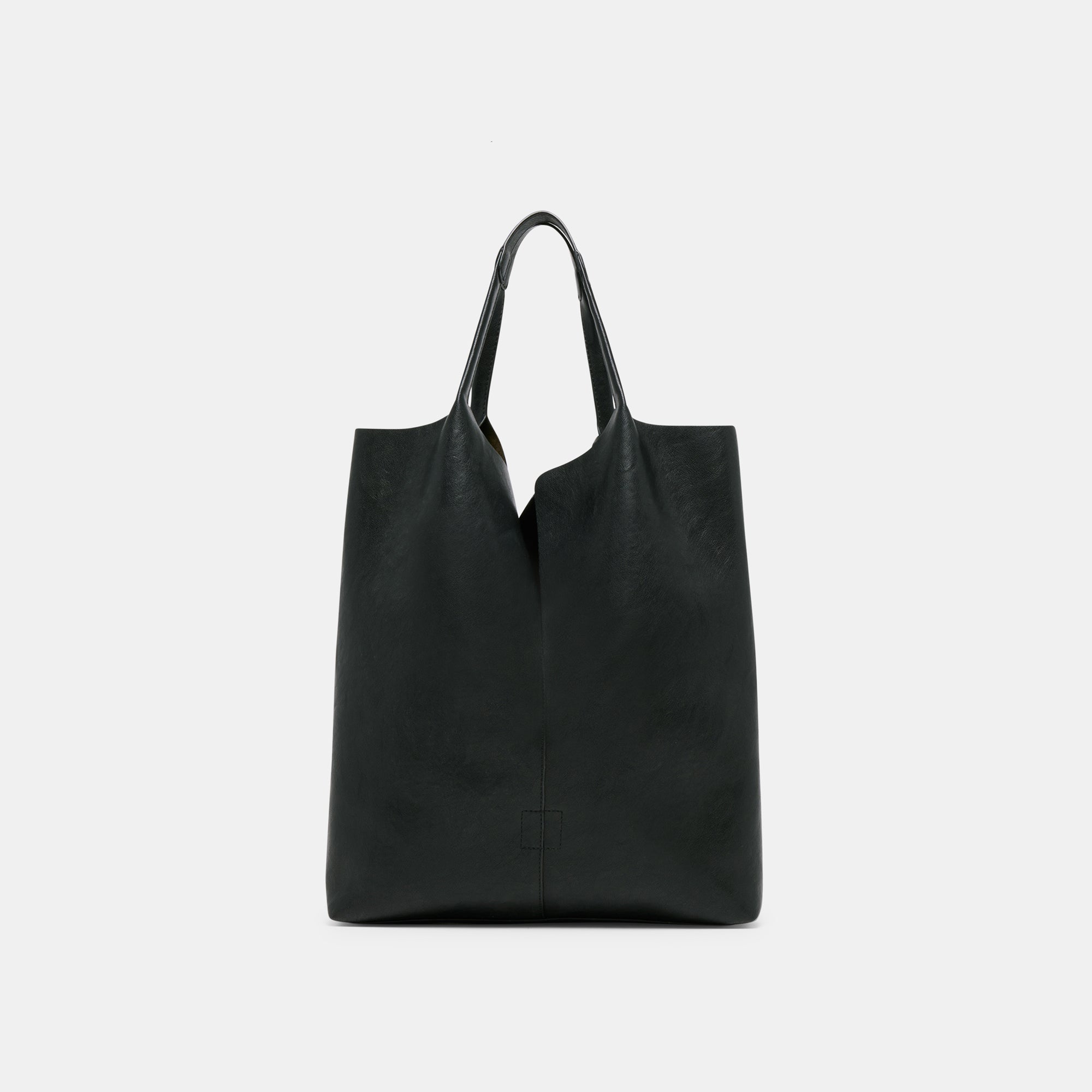 DOLCEVITA-SHOULDERBAG_AUGUSTE_BLACKPU_1-1.jpg