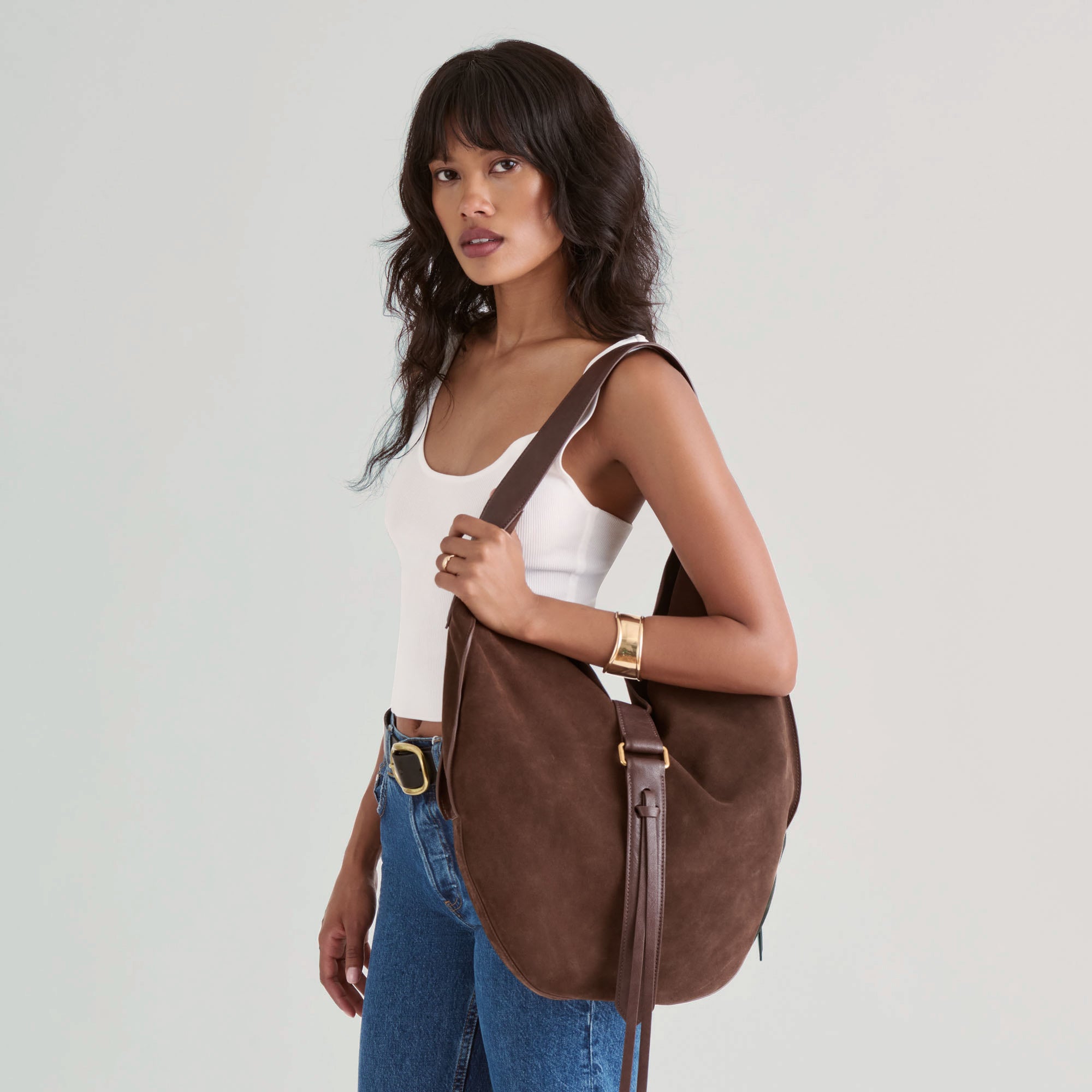 DOLCEVITA-SHOULDERBAG_OAKLEY_CHOCOLATESUEDE_01_bc3531a1-18f5-47f7-9bd6-6d2c49691d00-1.jpg