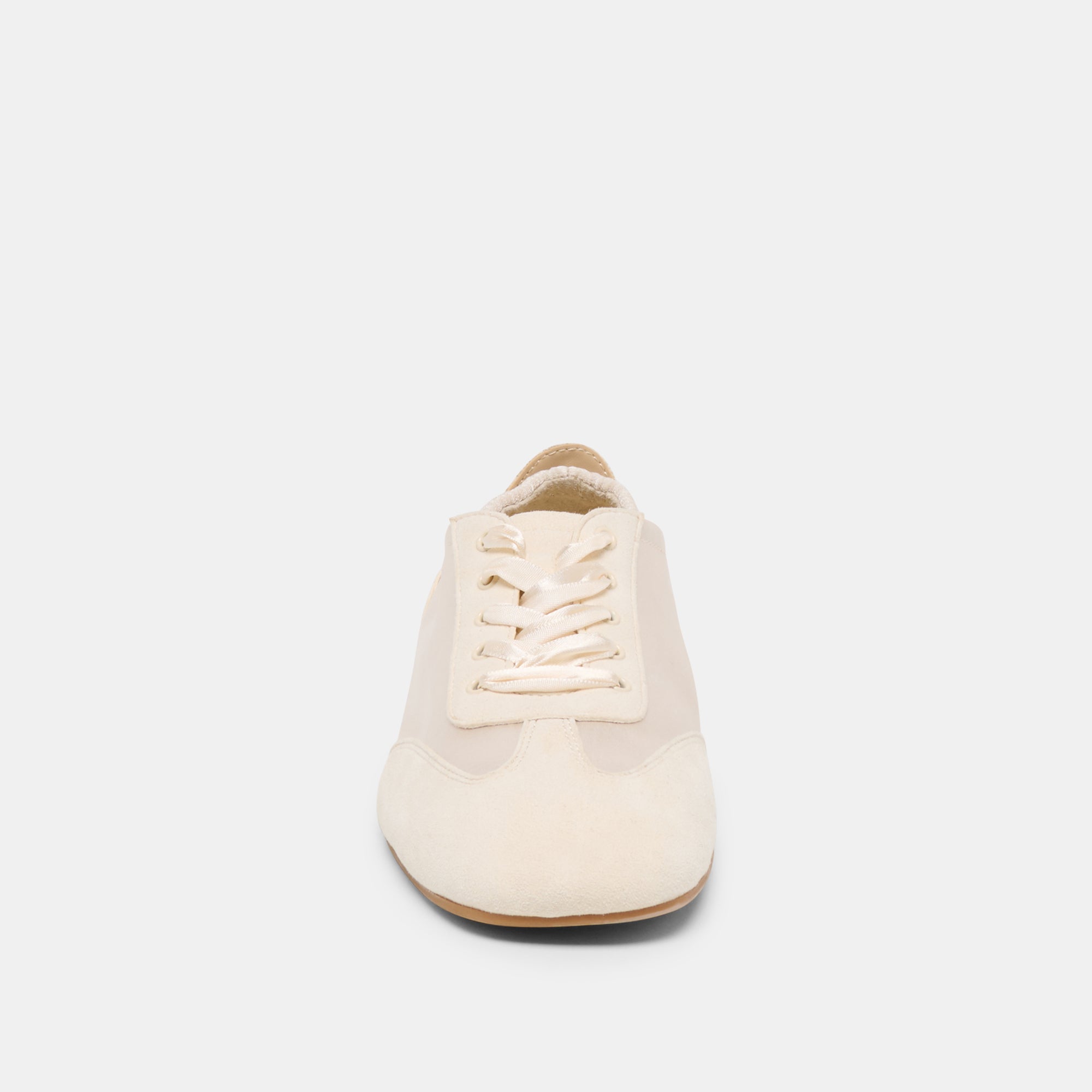 DOLCEVITA-SNEAKER_ITZY_VANILLASATIN-04.jpg