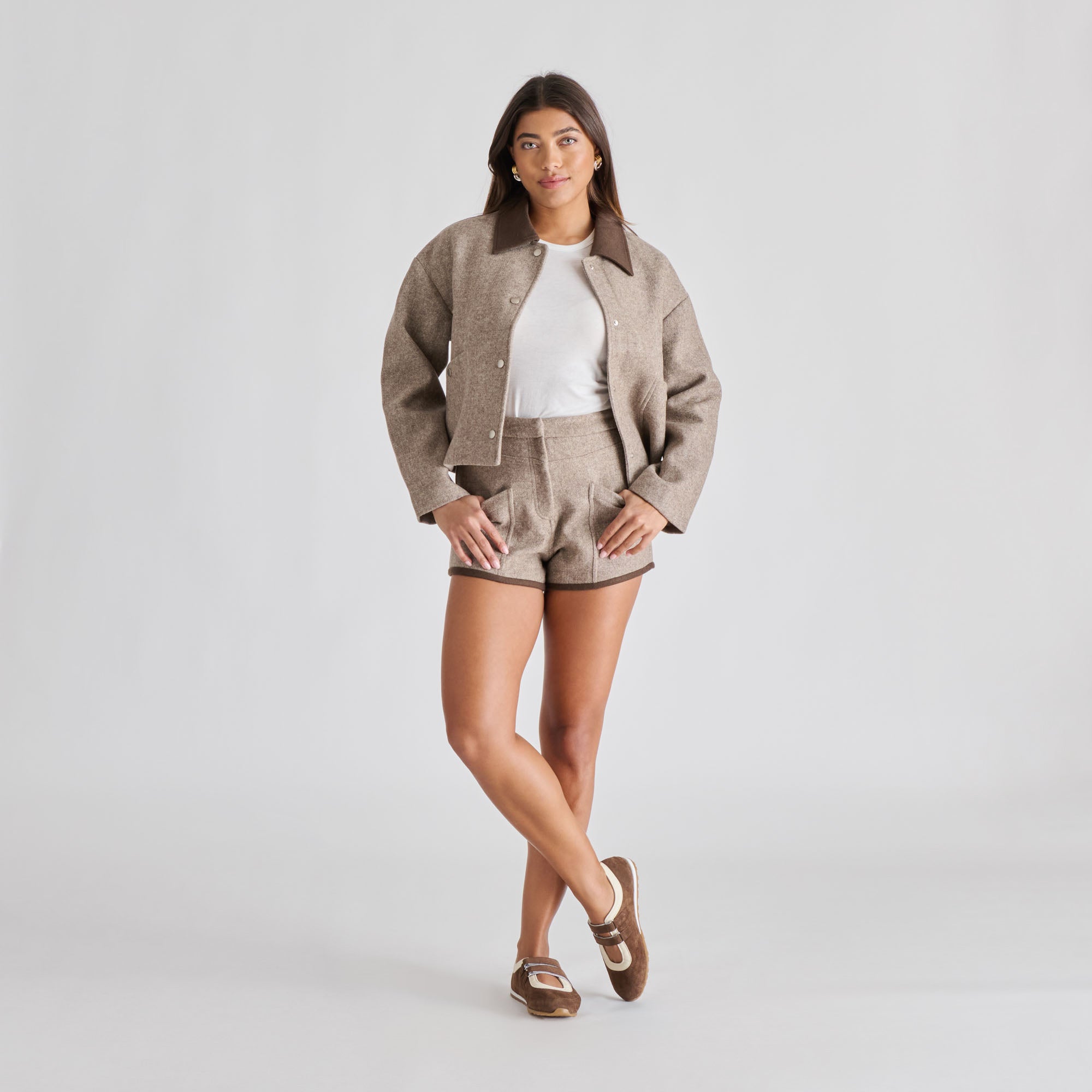 DOLCEVITA-SNEAKER_SWAN_DKBROWNSUEDE_01.jpg