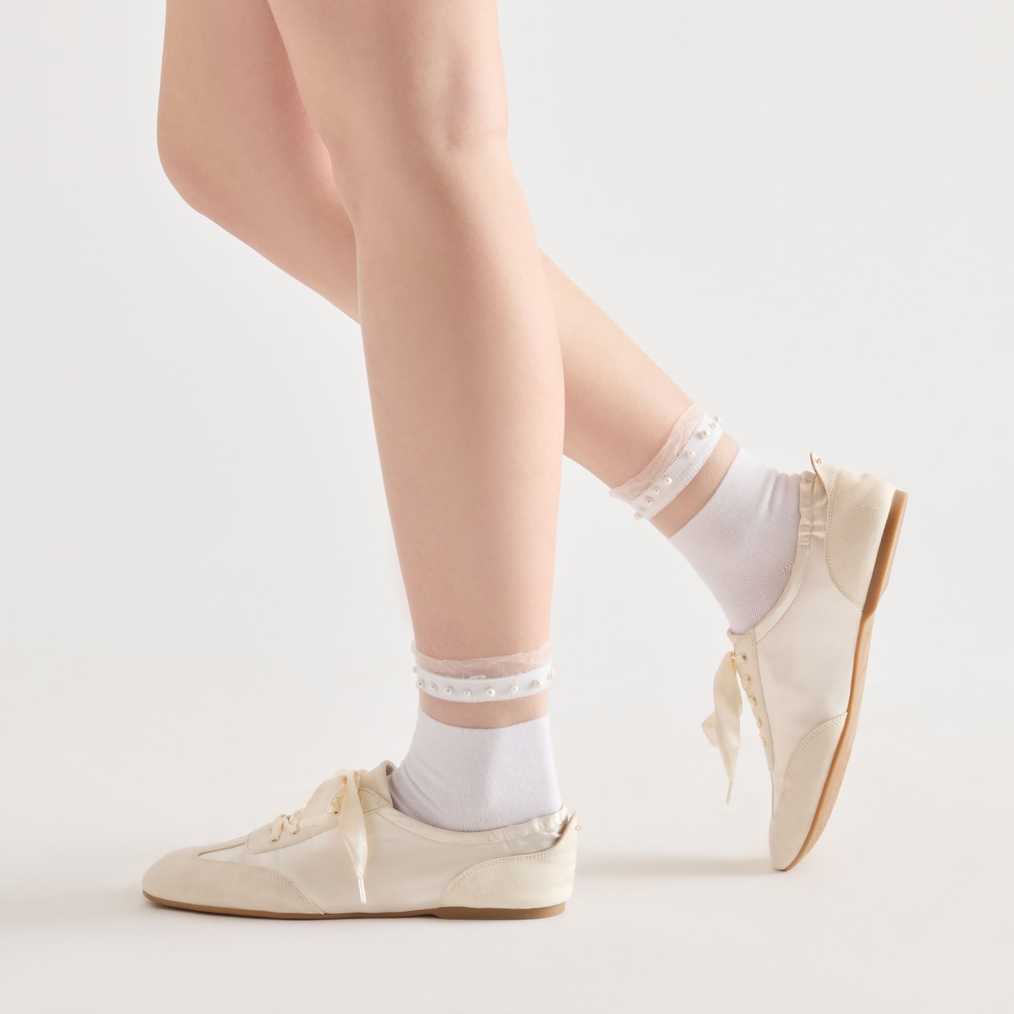 DOLCEVITA-SOCKS_HOISERY_06-1.jpg