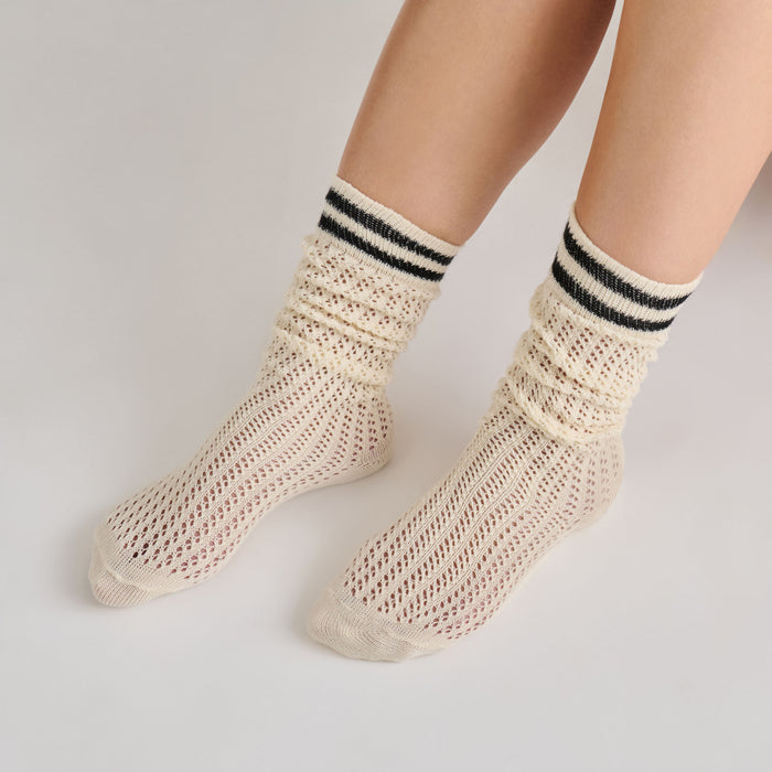 DOLCEVITA-SOCKS_TIGHTS_POINTELLESTRIPEBLACK_WHITE.jpg